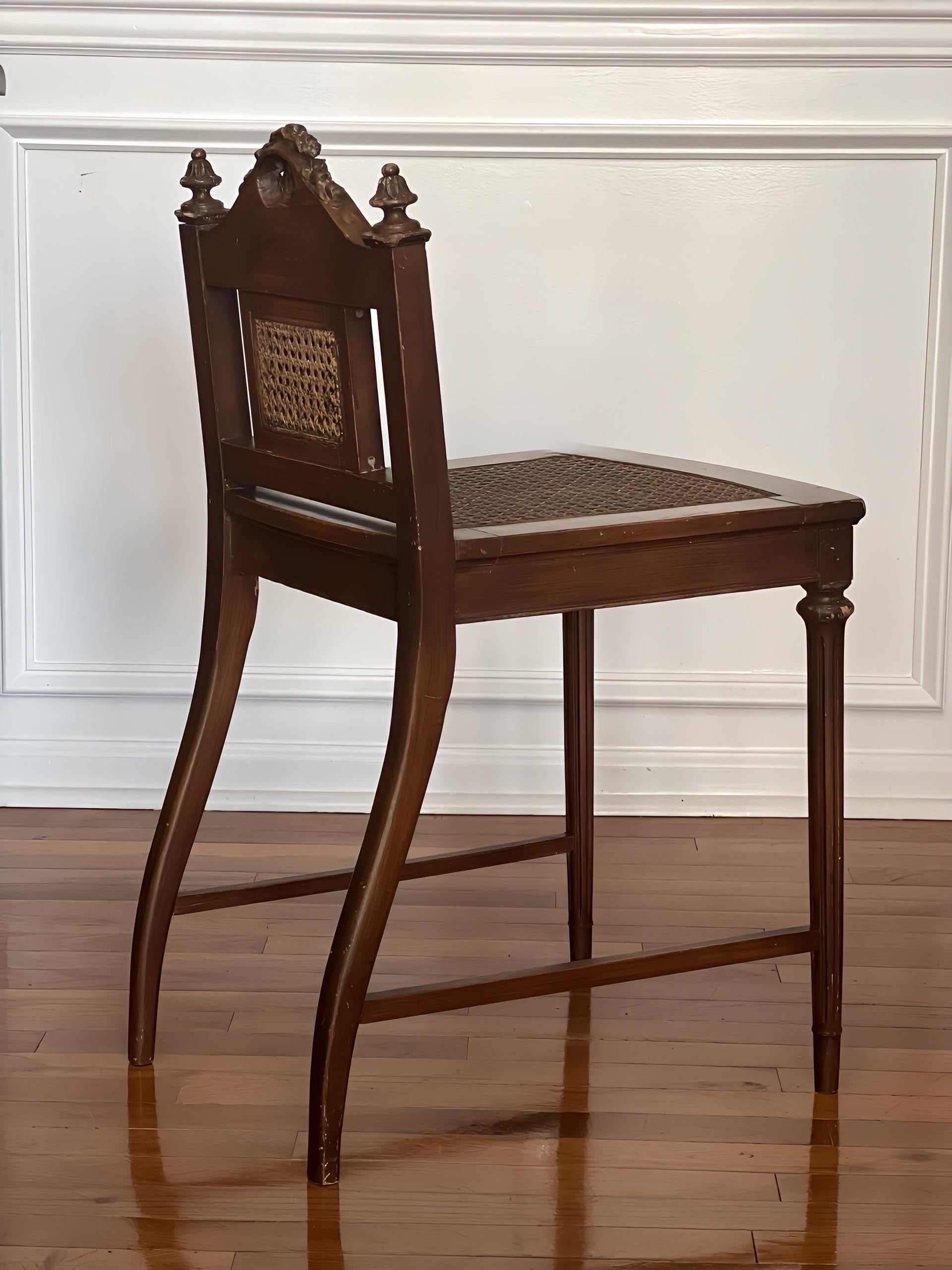 French Louis XVI Style Caned Seat and Back Carved Oak Vanity Chair en vente 1