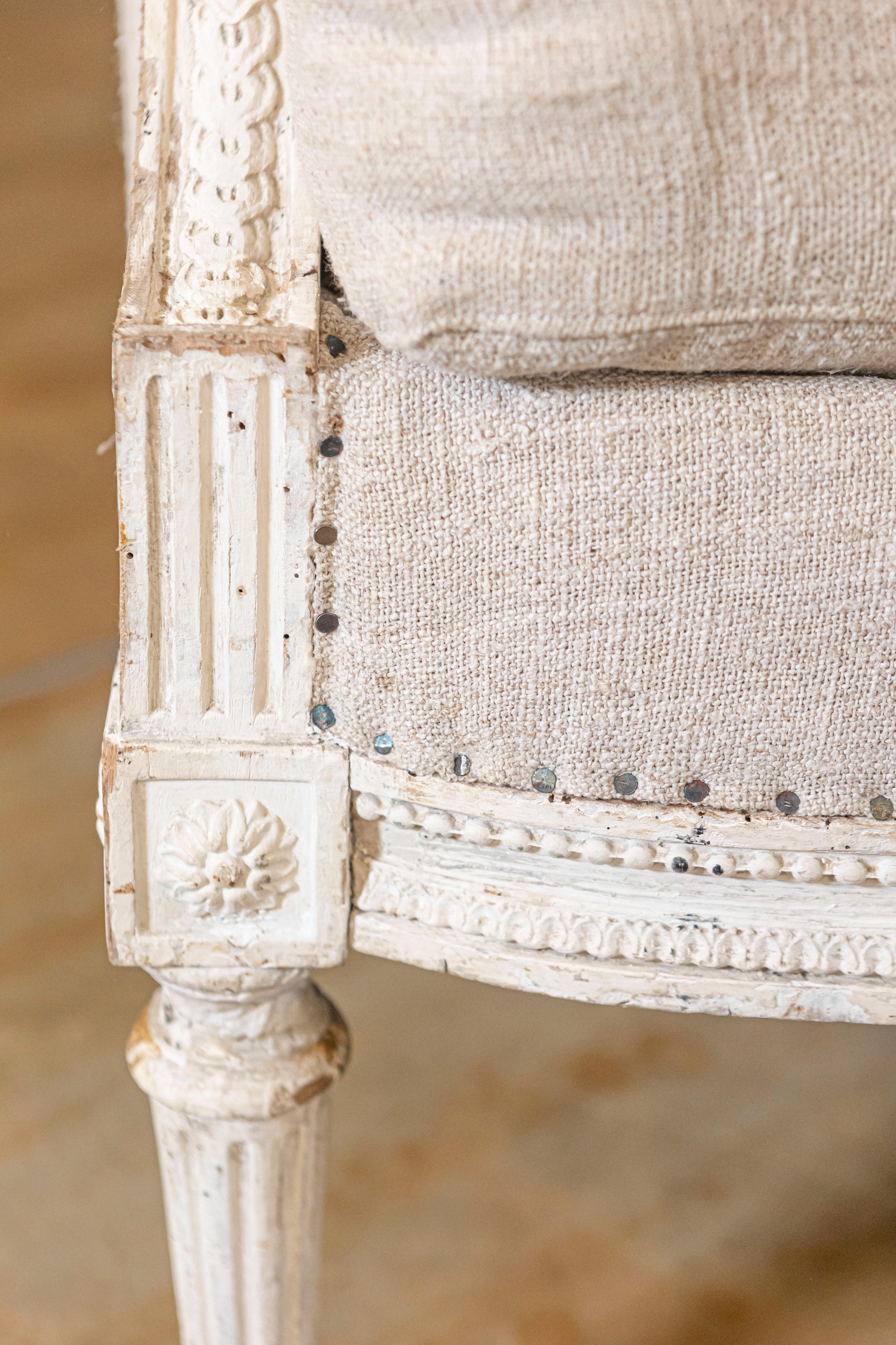 French Louis XVI Style Carved and Painted Wood Marquise Wingback Armchair For Sale 2