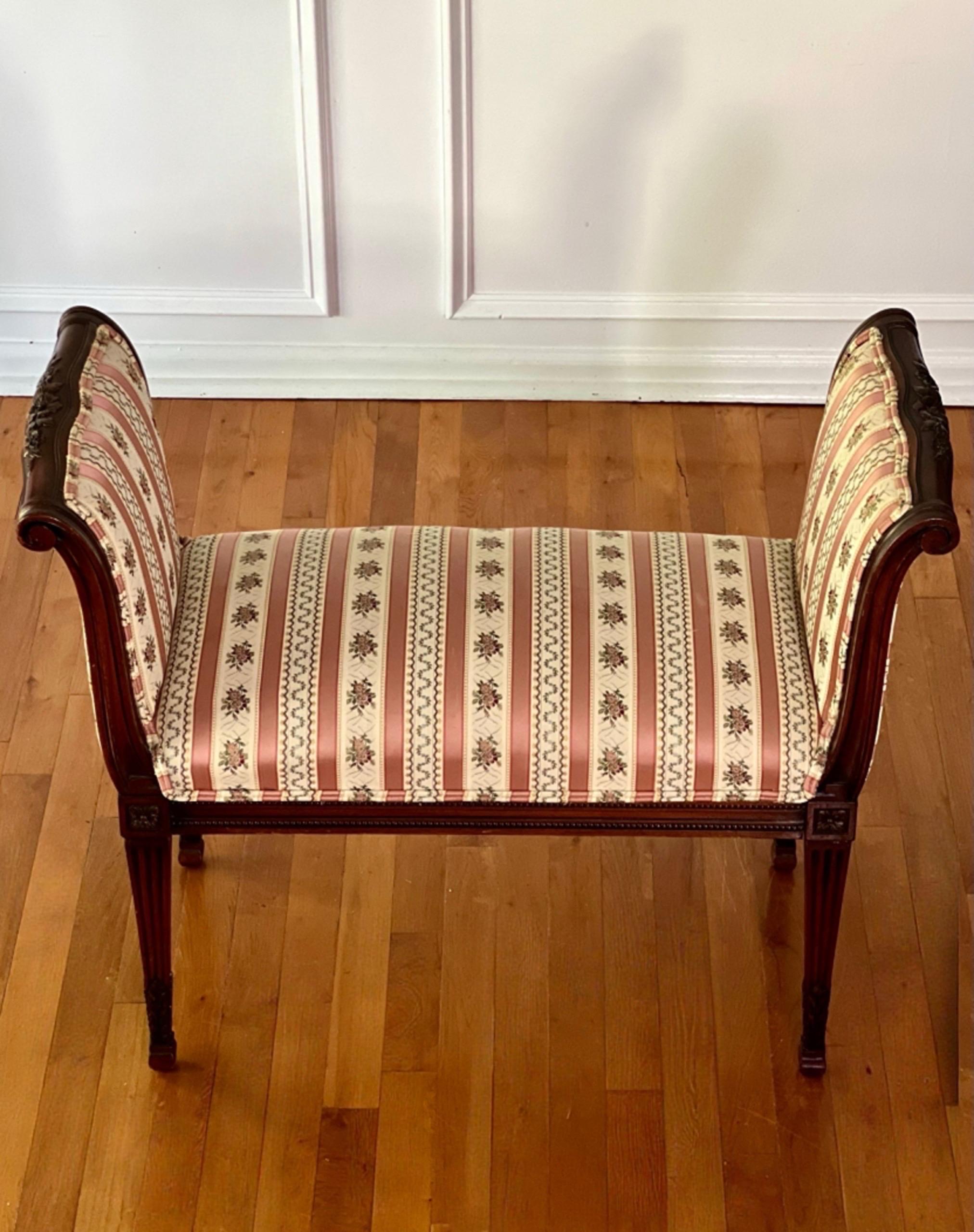 French Louis XVI Style Carved Mahogany Upholstered Bench For Sale 1