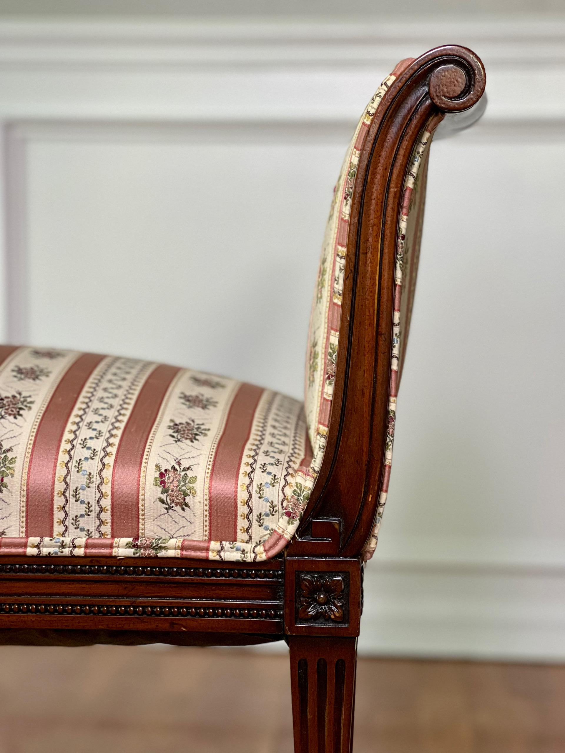 French Louis XVI Style Carved Mahogany Upholstered Bench For Sale 3