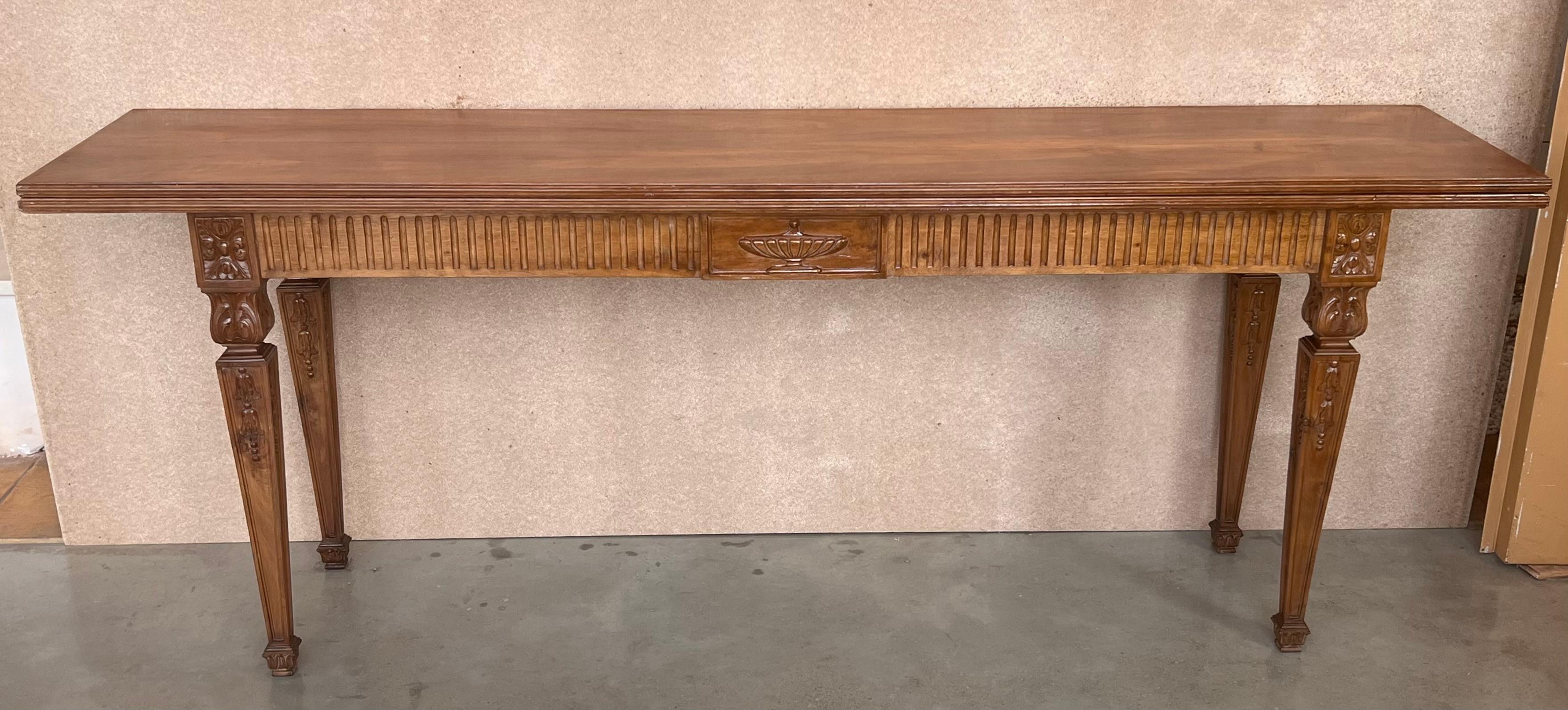 French Louis XVI Style Carved Oak Convertible Console or Dining Table In Good Condition For Sale In Miami, FL