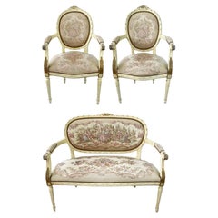 Canapé et paire de fauteuils en bois sculpté de style Louis XVI, Vintage