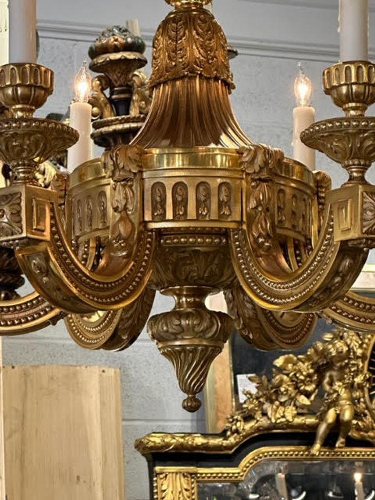 French Louis XVI Style Chandelier In Good Condition In Dallas, TX
