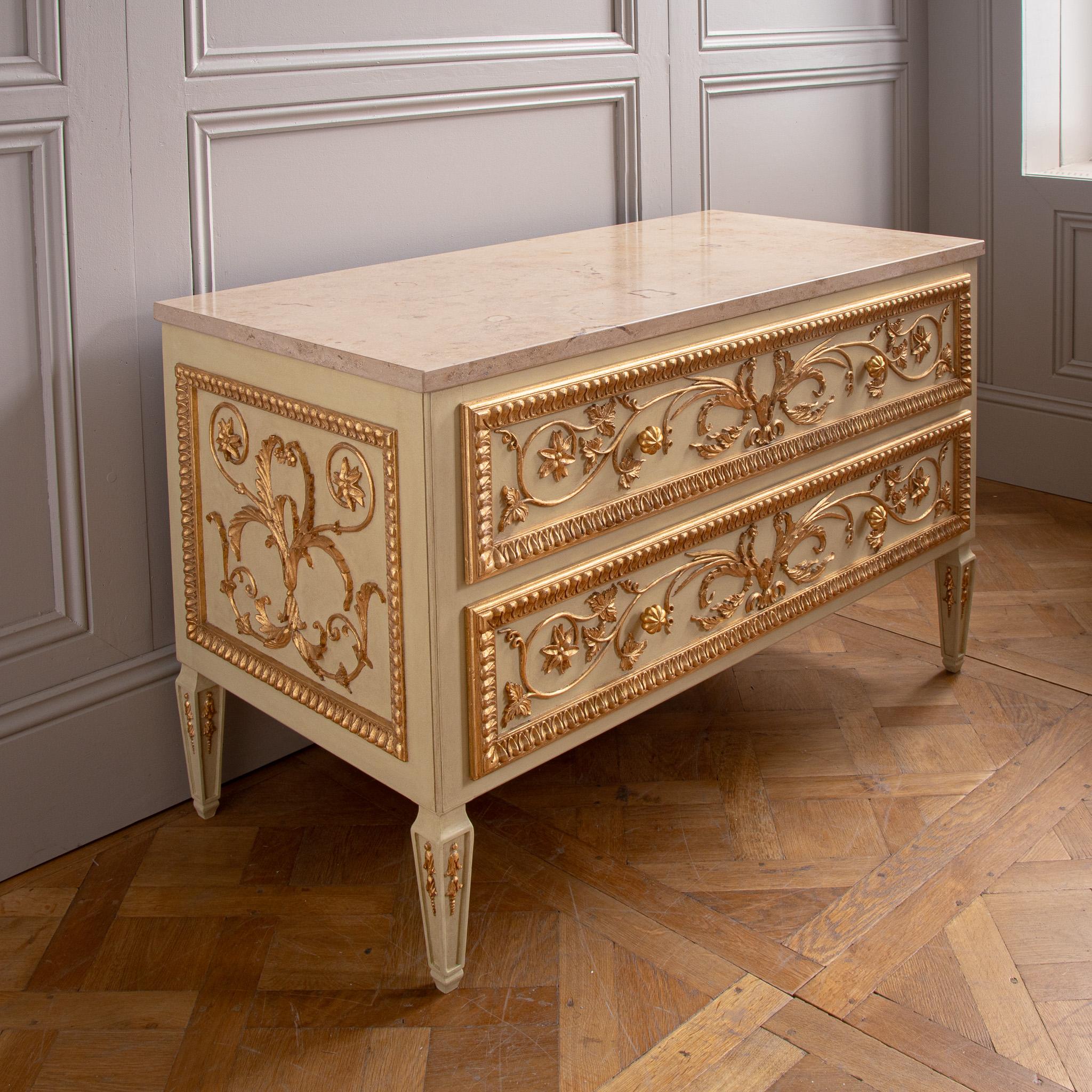 Intagliato a mano French Louis XVI Style Chest Of Drawers With Gilt Work by La Maison London in vendita