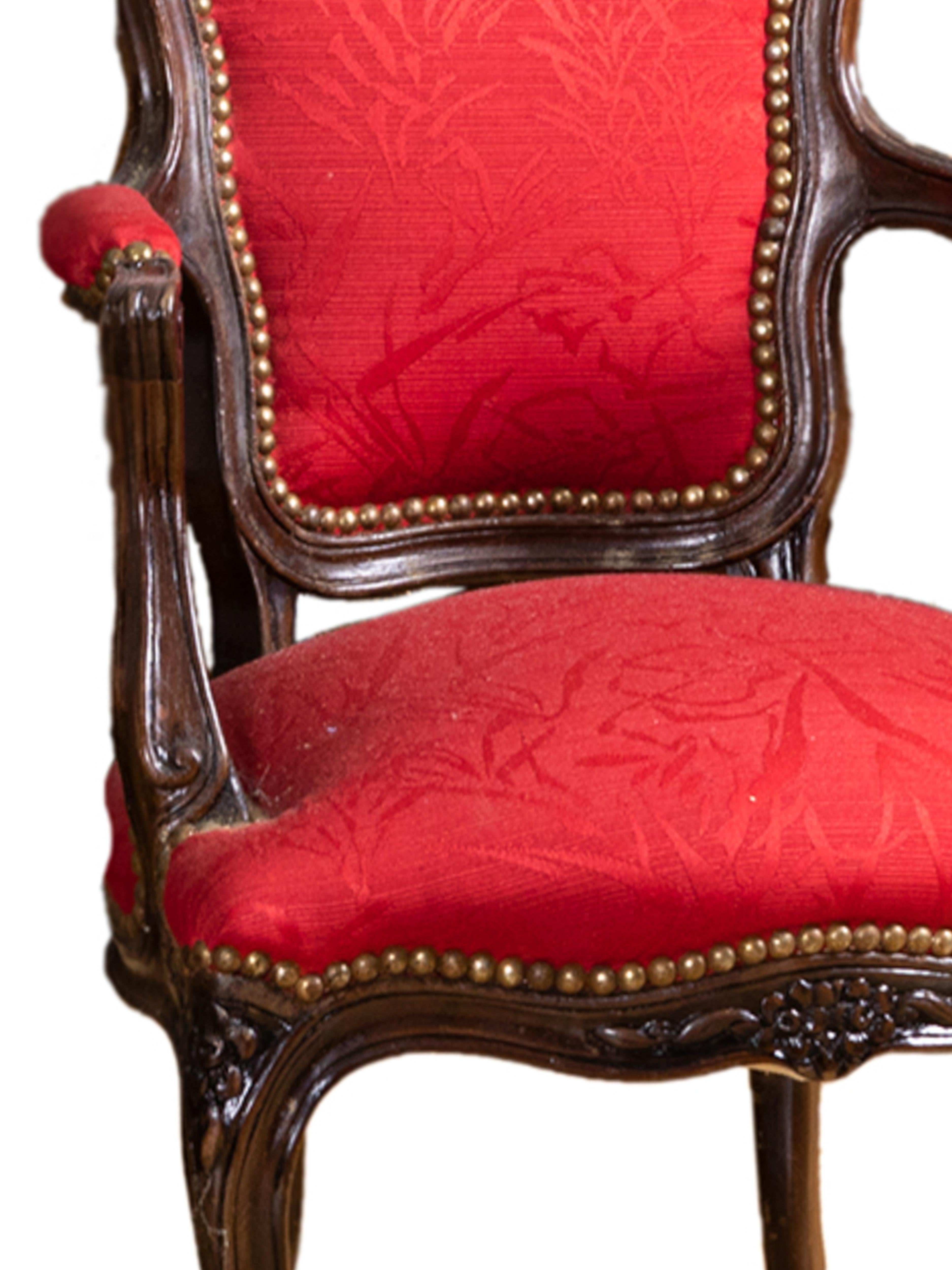 French Louis XVI Style Child’s Chairs in Red Damask, Early 20th Century In Good Condition For Sale In Lisbon, PT