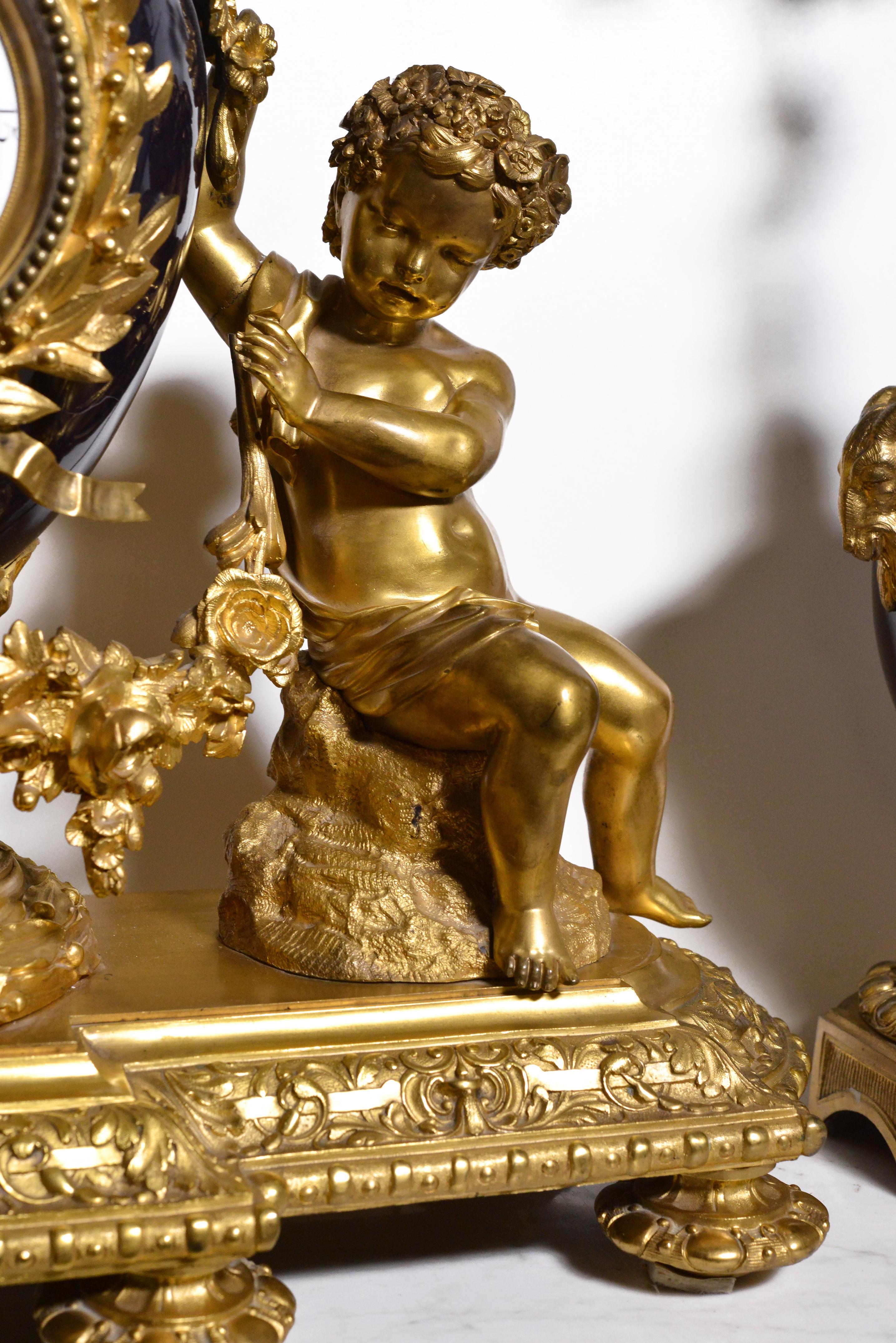 Pendule de style Louis XVI 2 cadrans Bronze doré w Porcelaine de Sèvres 19ème siècle en vente 6