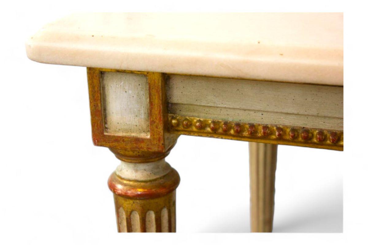 Mesa de centro francesa estilo Luis XVI de mármol y madera dorada - Francia en Bueno estado para la venta en Beuzevillette, FR