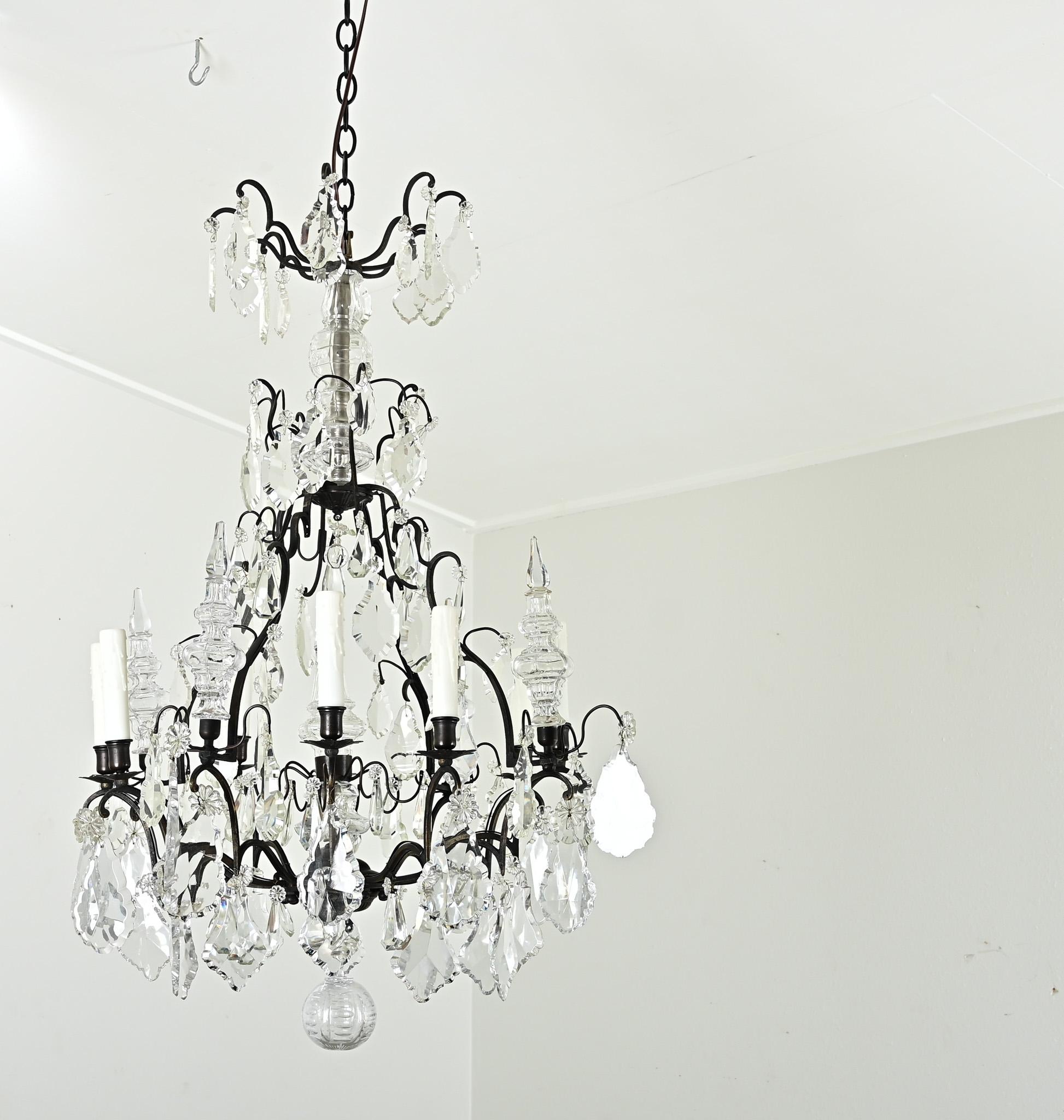 Calco Lampadario di cristallo francese in stile Luigi XVI in vendita