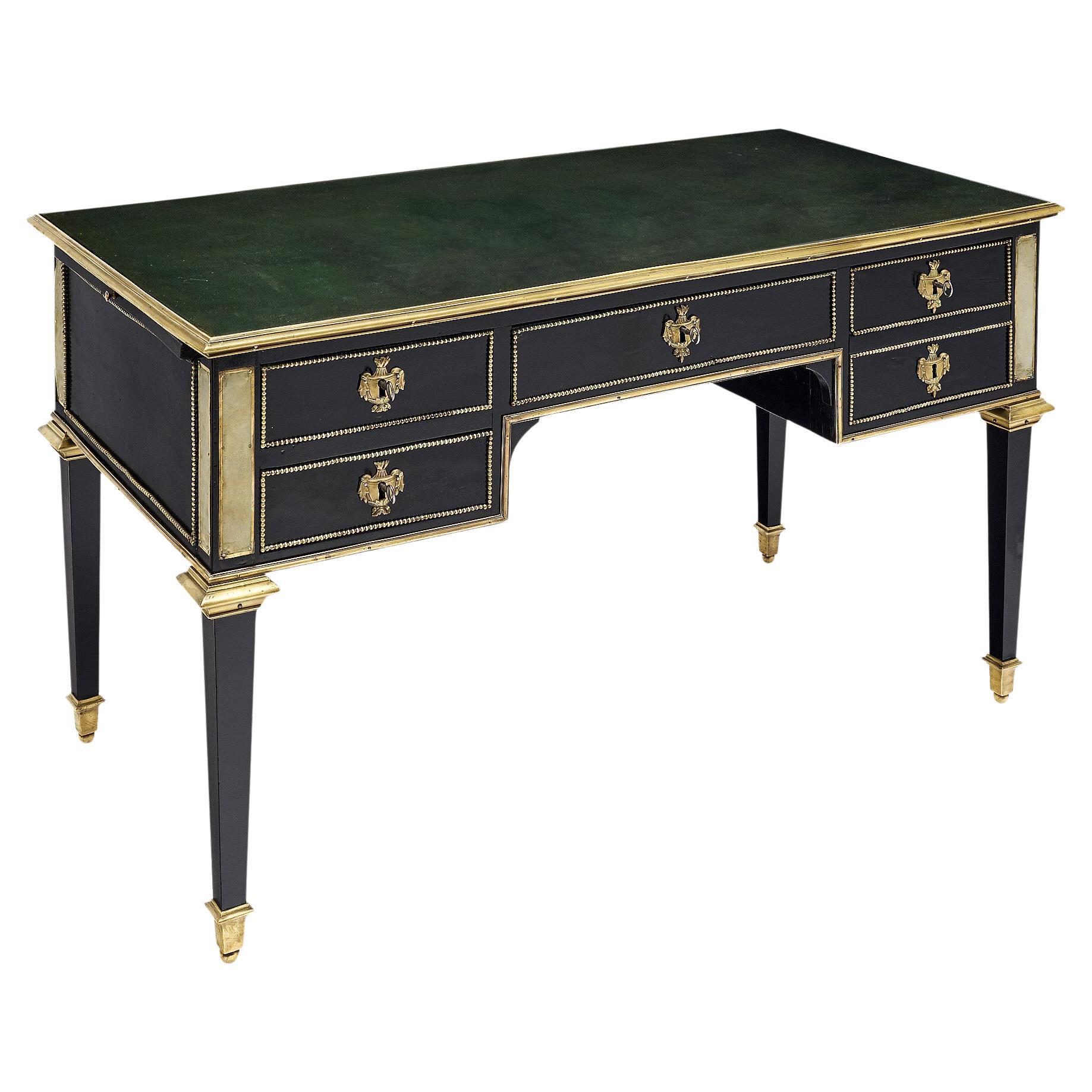 Bureau français de style Louis XVI