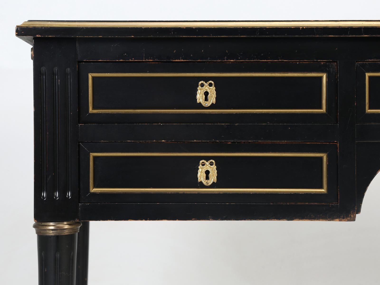 French Louis XVI Style Desk in Black Lacquer and Black Leather 4