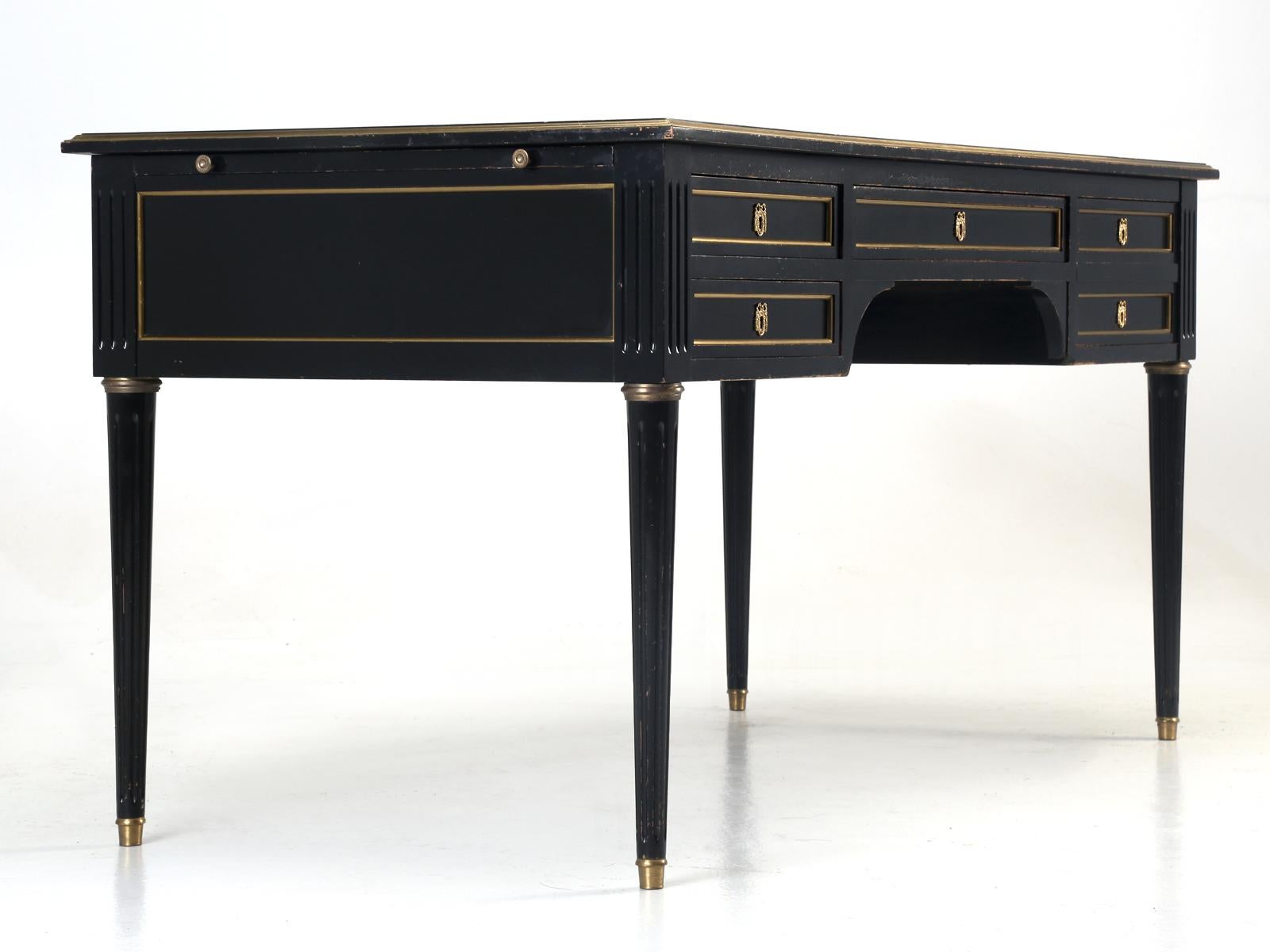 French Louis XVI Style Desk in Black Lacquer and Black Leather 9