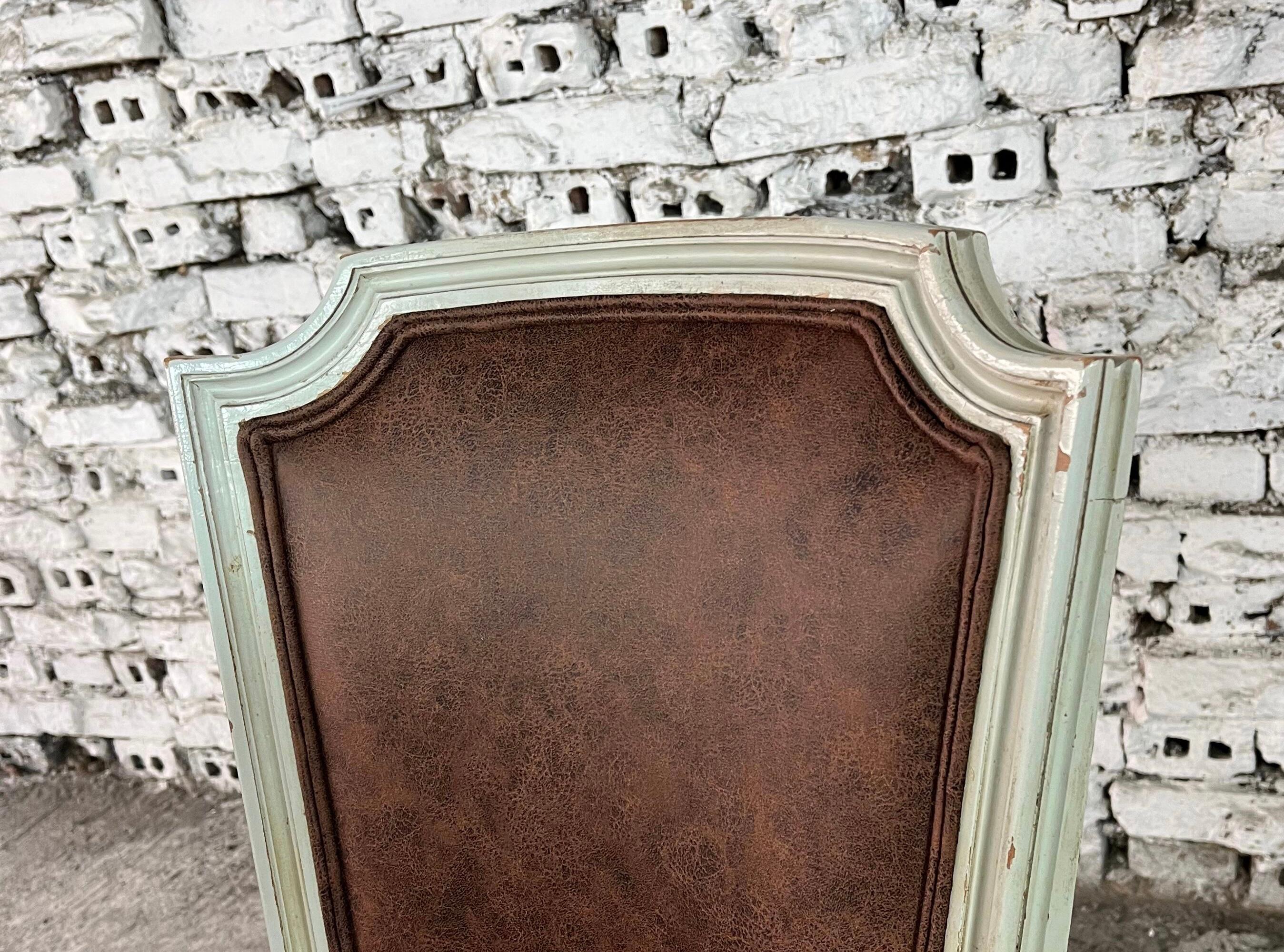 French Louis XVI Style Dining Chairs, Reupholstered – Set of 6 en vente 4