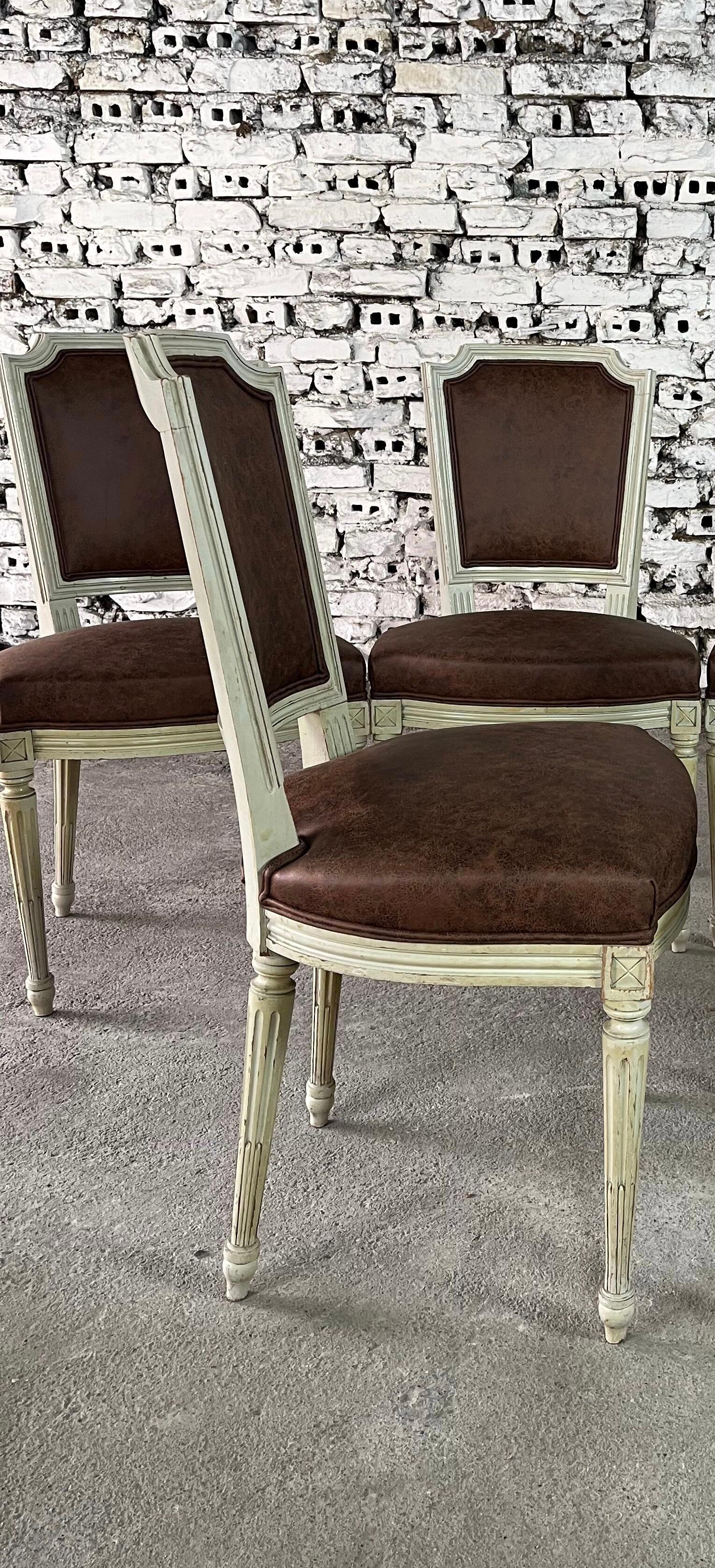 French Louis XVI Style Dining Chairs, Reupholstered – Set of 6 en vente 6