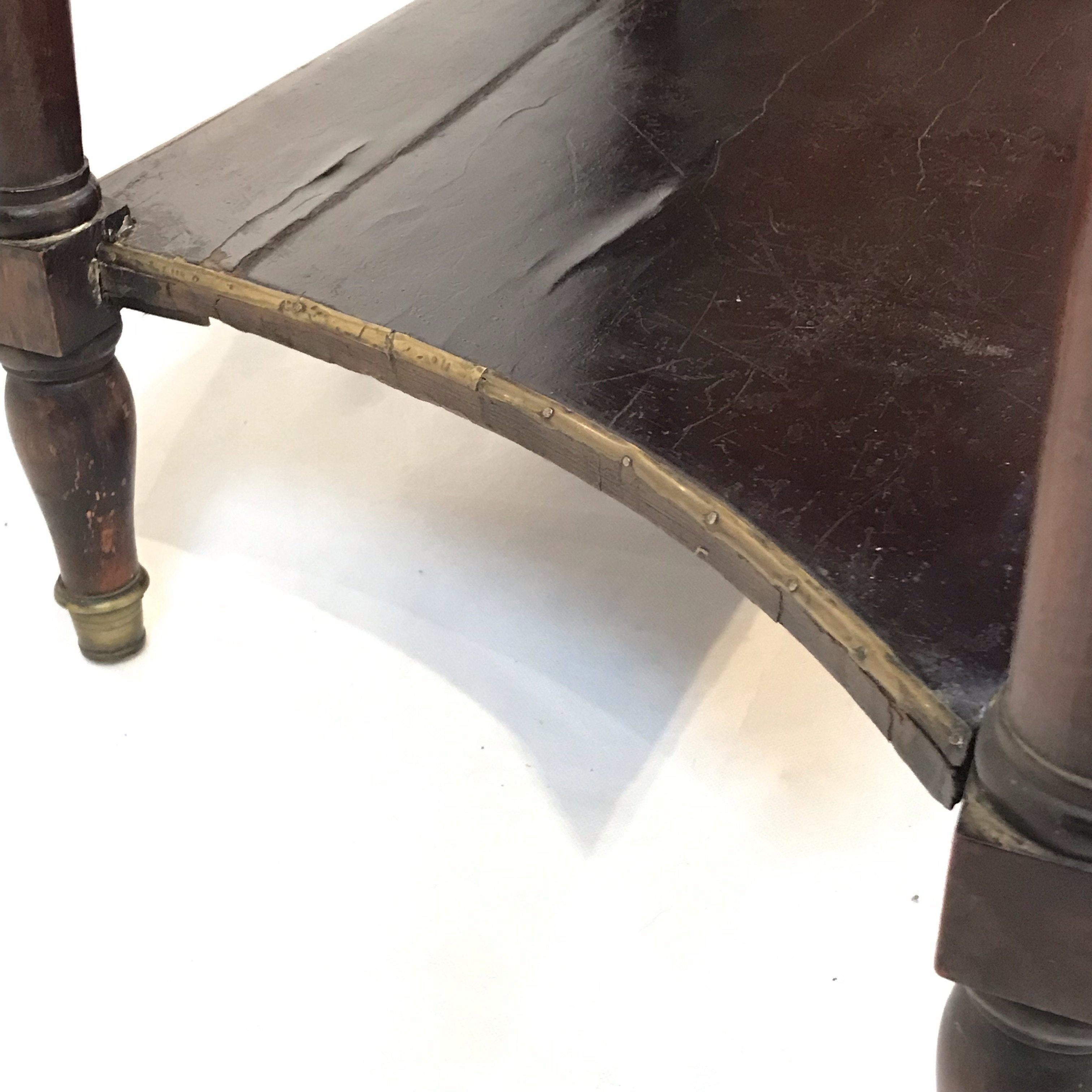 French Louis XVI Style Early Neoclassical Marble Top Console Side Table In Good Condition For Sale In Hopewell, NJ