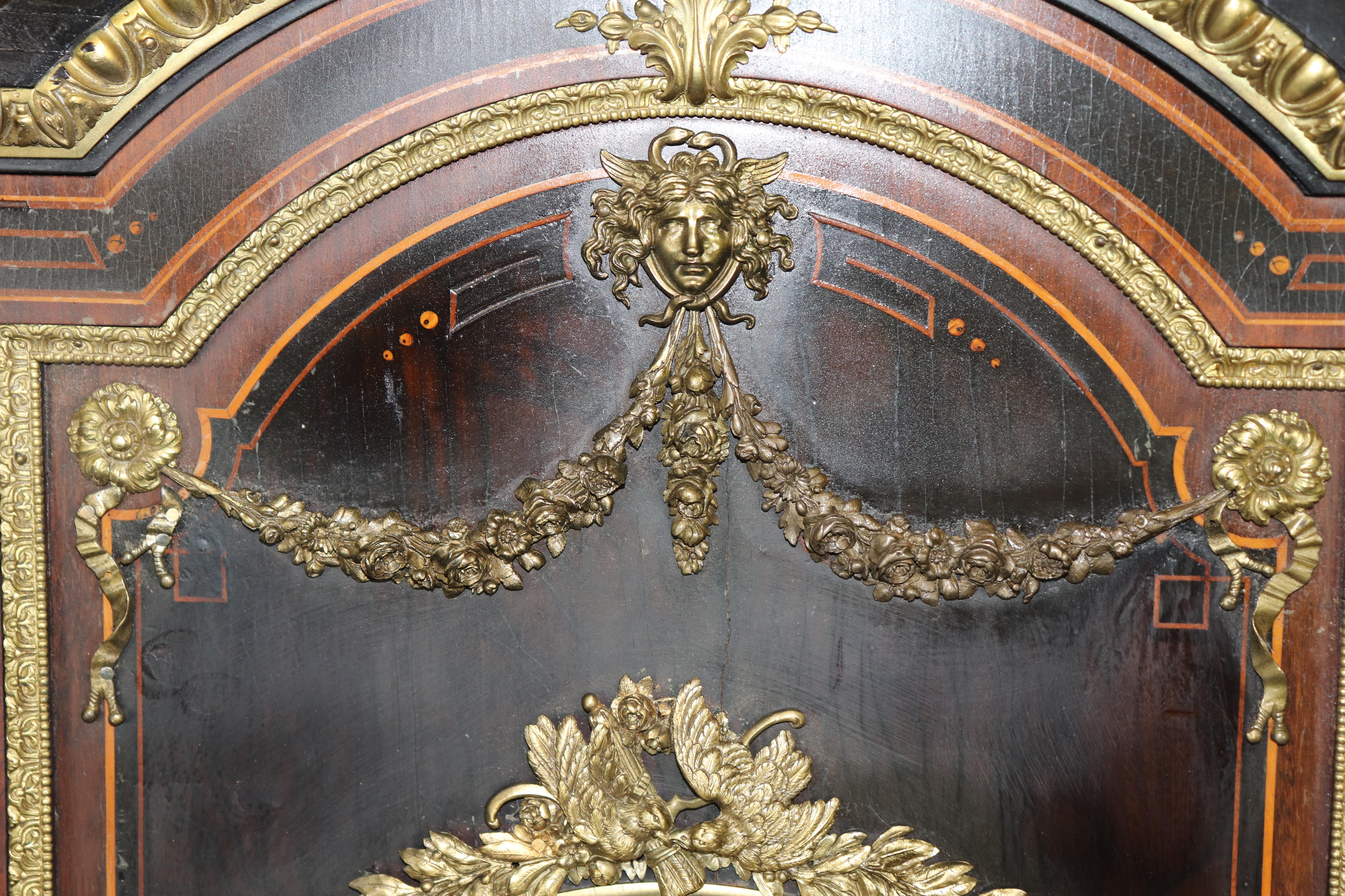 Cabinet de style Louis XVI en bronze et ébonite avec plaques de porcelaine Att Roulin en vente 6