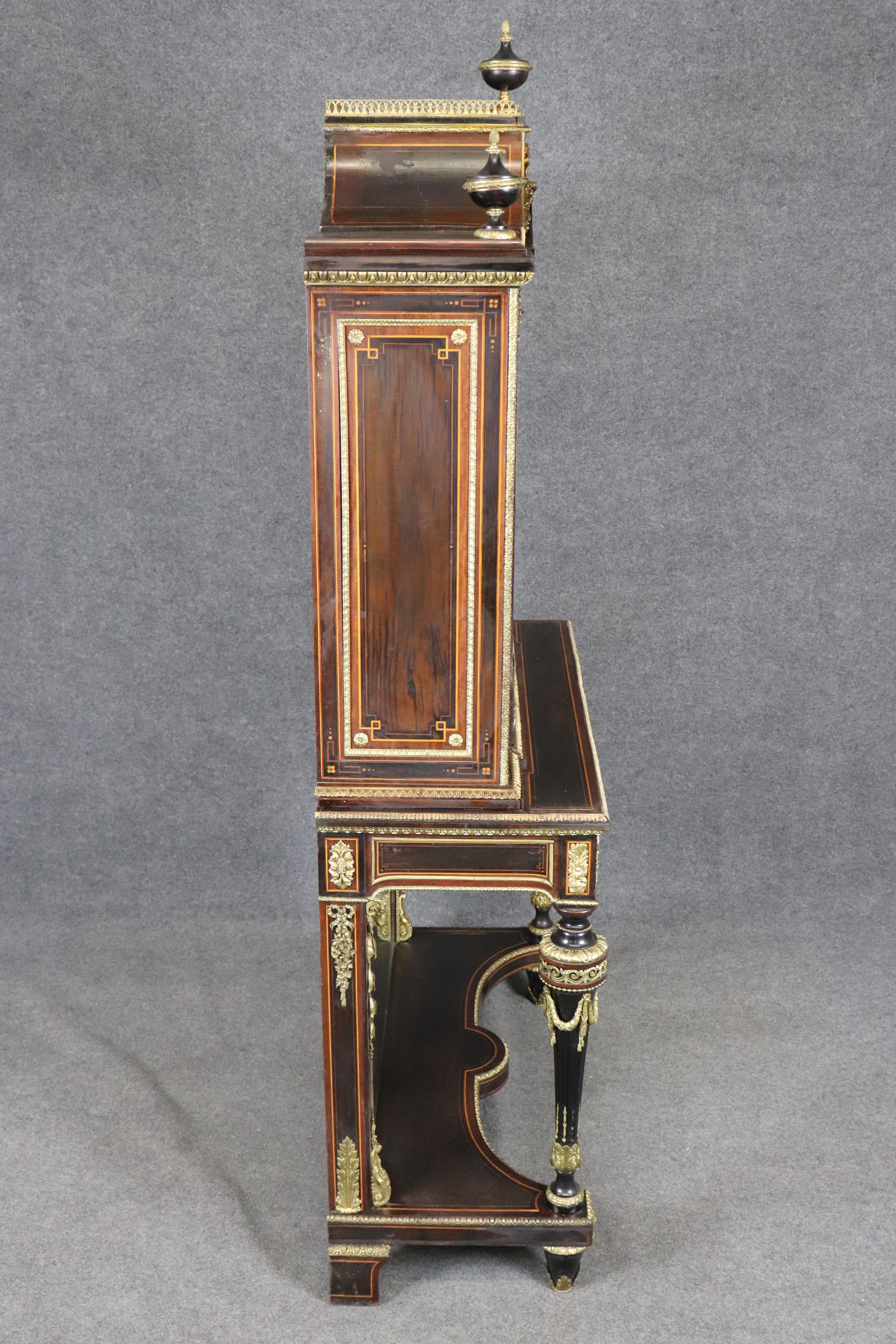 Cabinet de style Louis XVI en bronze et ébonite avec plaques de porcelaine Att Roulin Bon état - En vente à Swedesboro, NJ