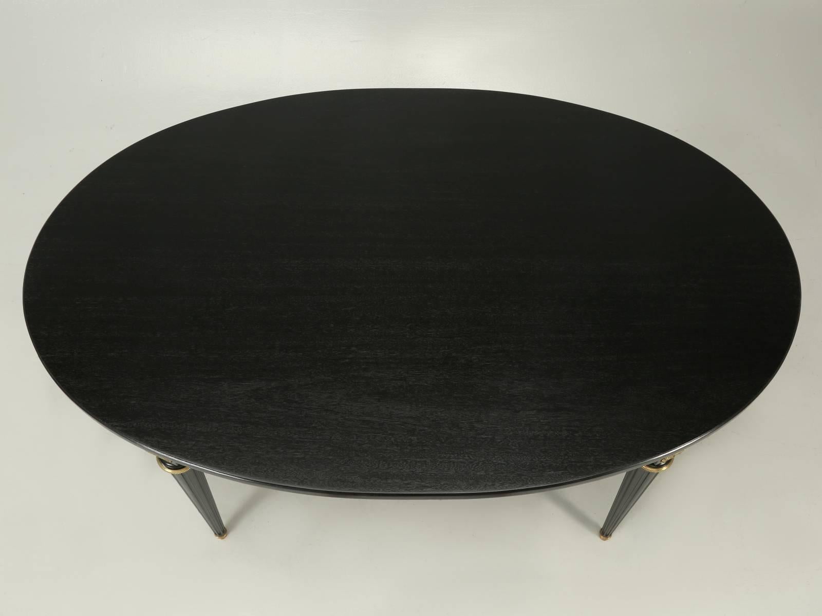 French Louis XVI Style Ebonized Mahogany Dining Table In Good Condition In Chicago, IL