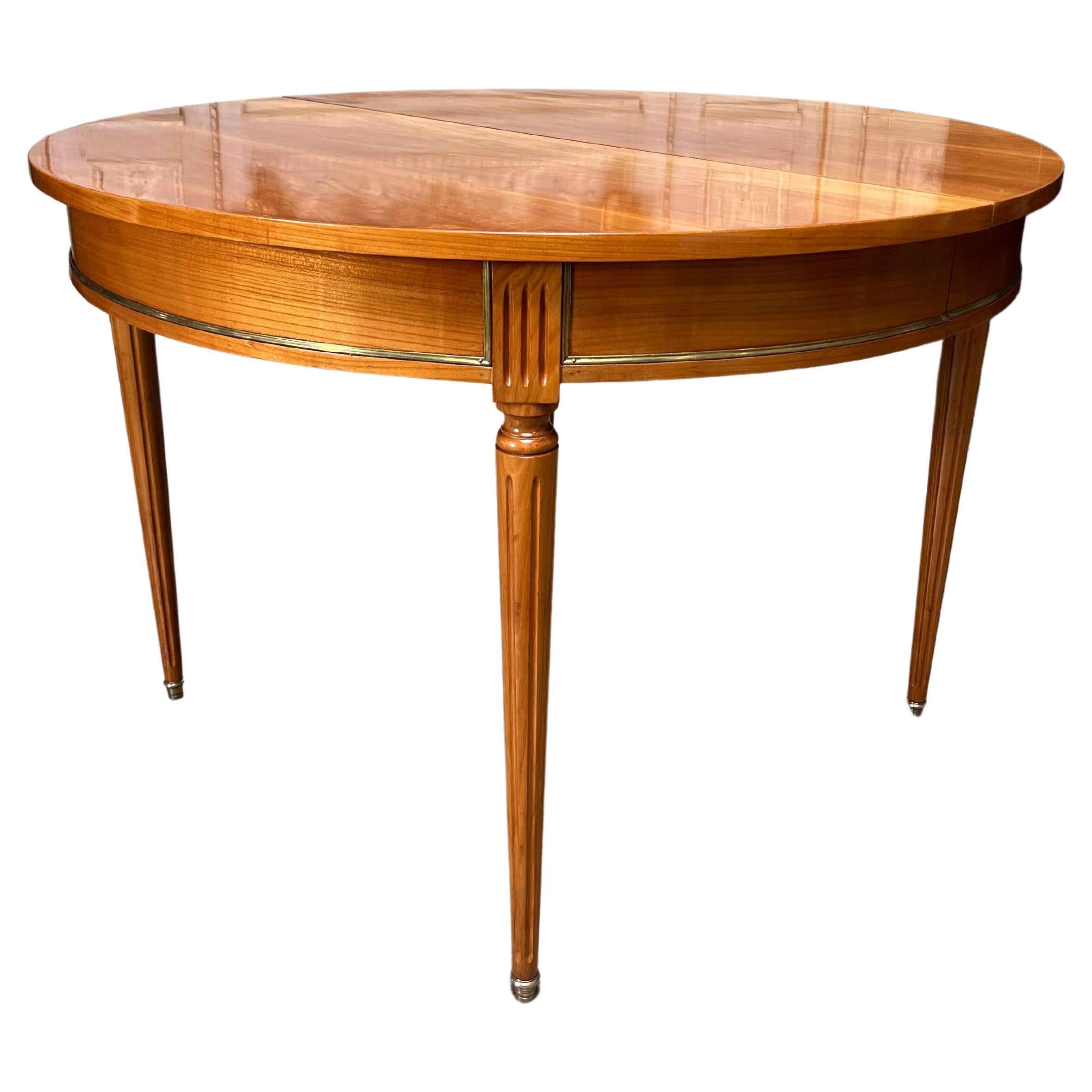 French Louis XVI Style Extension Cherrywood Dining Table In Good Condition In Dallas, TX