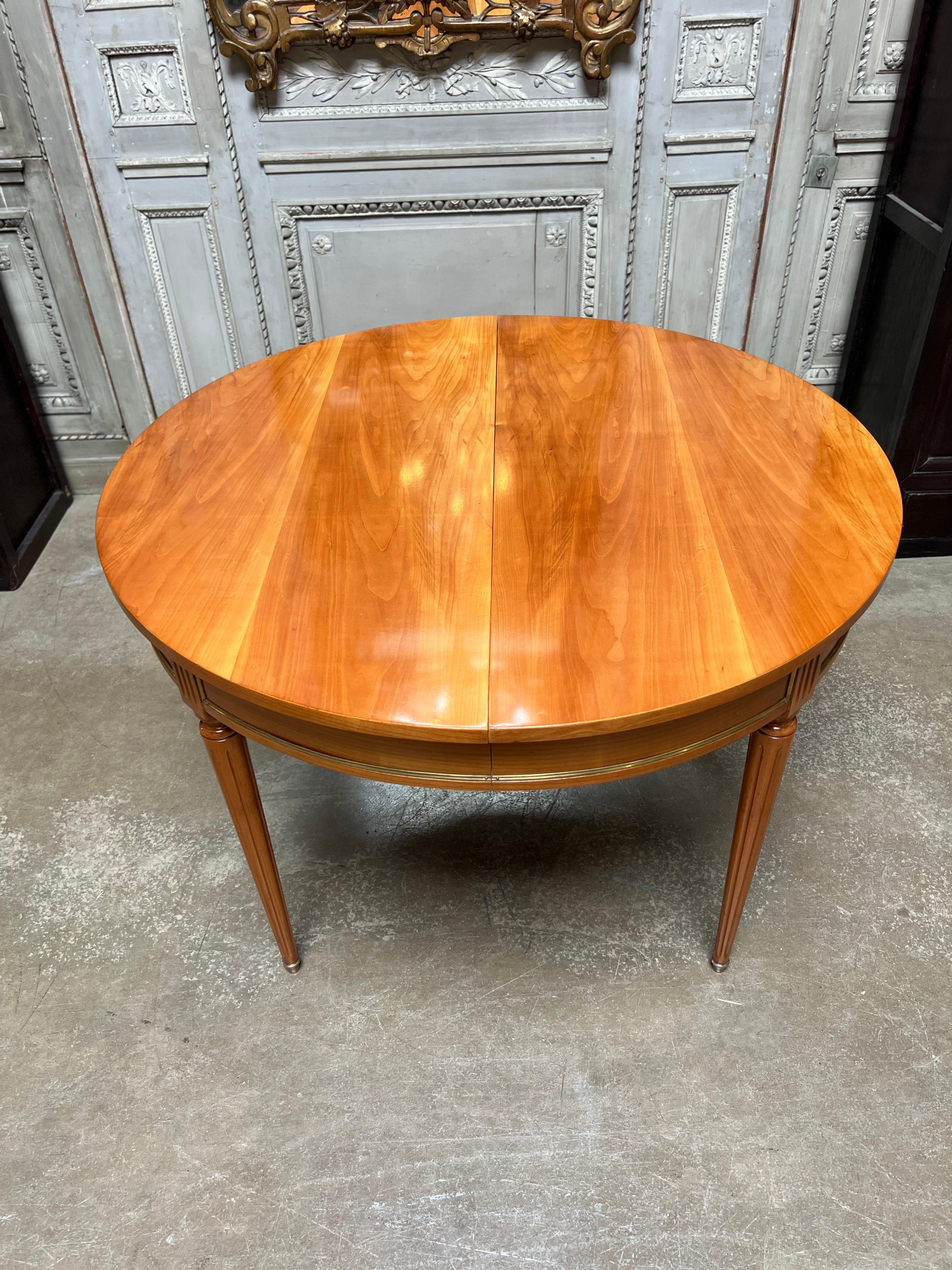 20th Century French Louis XVI Style Extension Cherrywood Dining Table