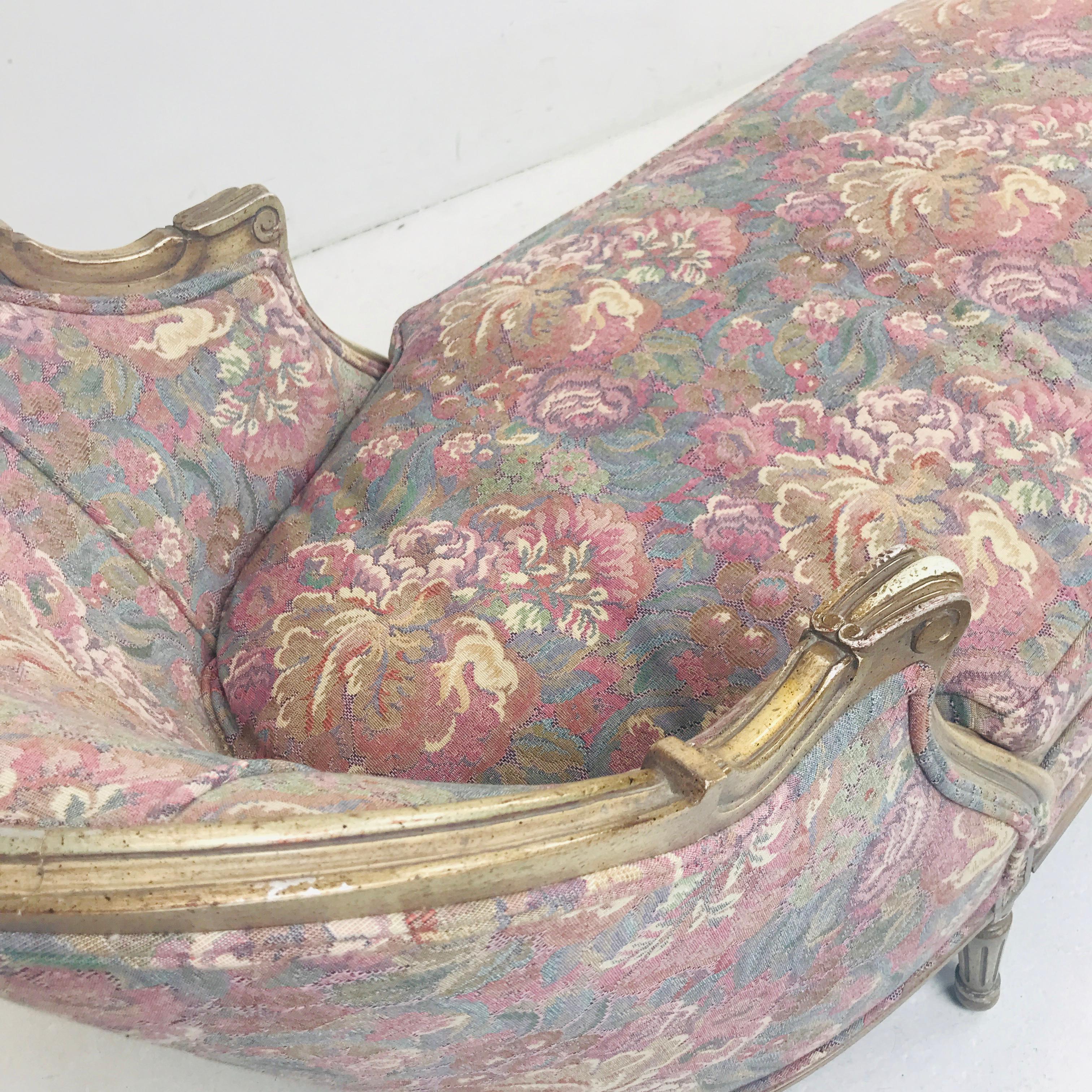 French Louis XVI Style Floral Chaise Lounge In Excellent Condition In Dallas, TX