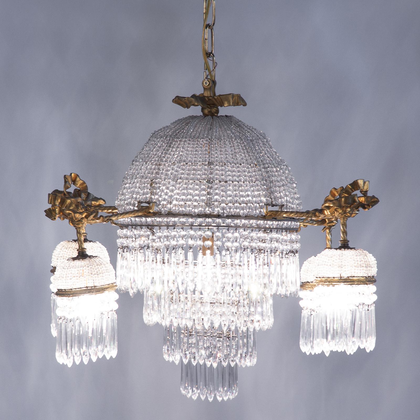 French Louis XVI Style Gilded Bronze and Crystal 5-Light Chandelier, 1900s 5