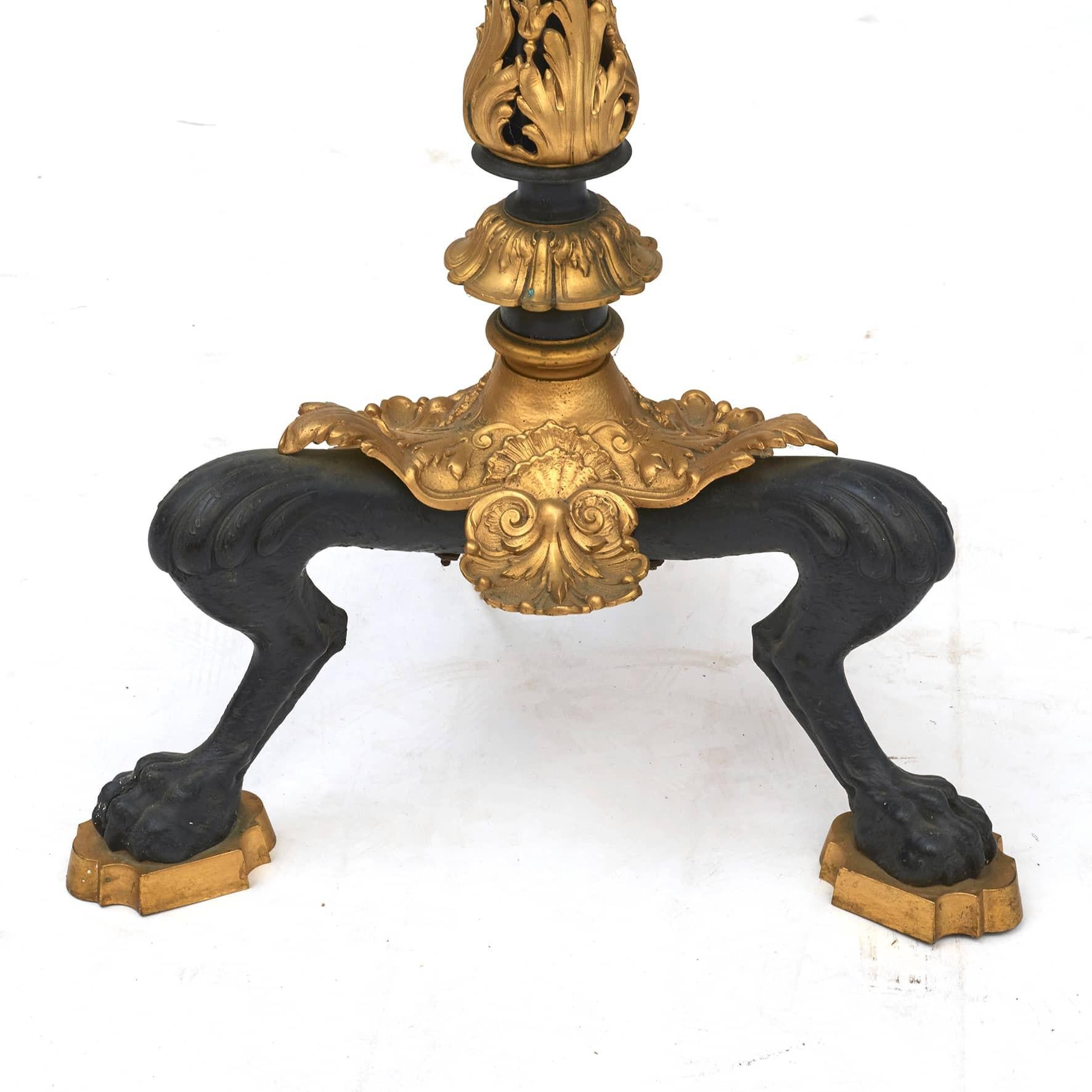 French Louis XVI Style Gilt and Black Painted Bronze Floor Lamp For Sale 2