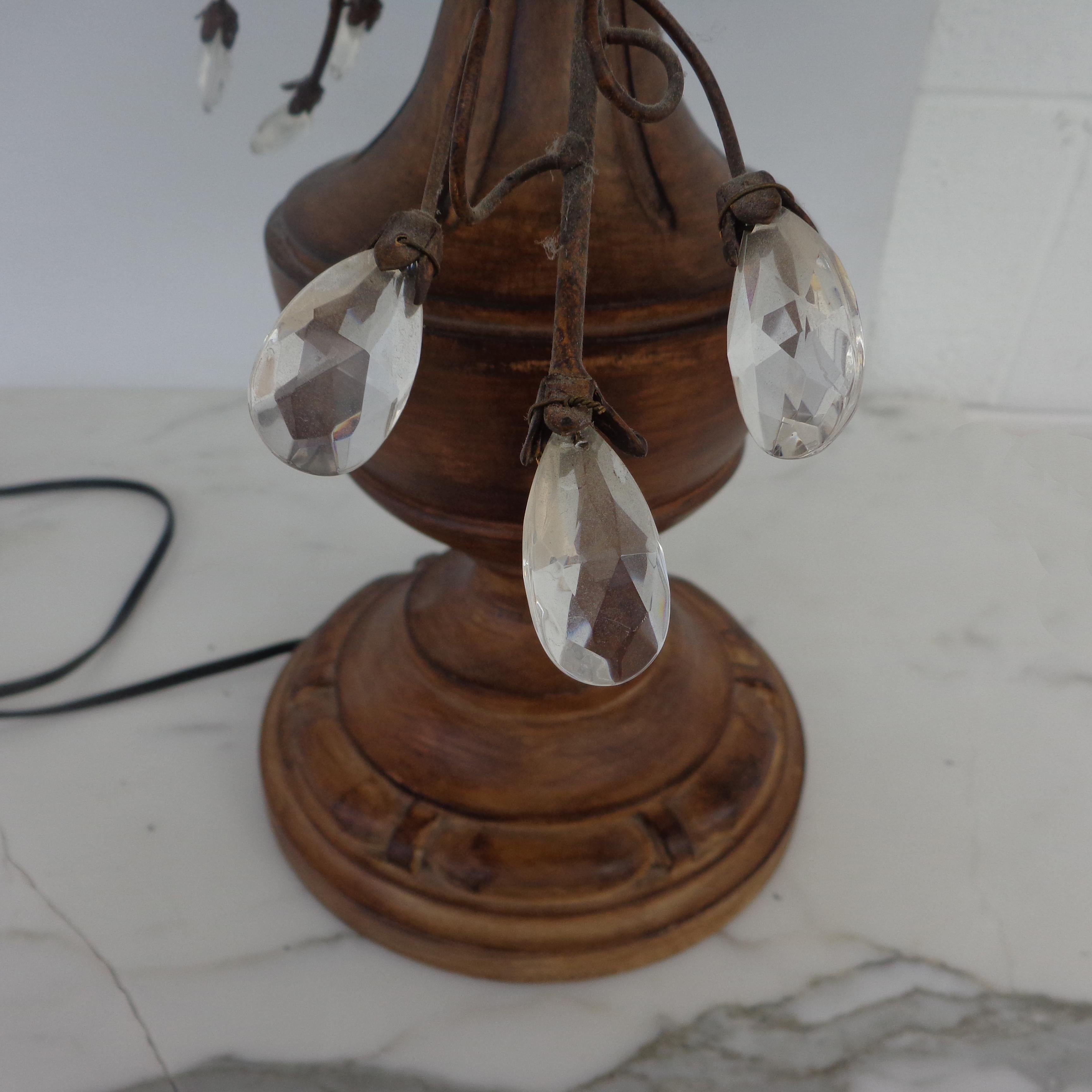 Lampe de bureau française de style Louis XVI en cristal et doré en vente 2