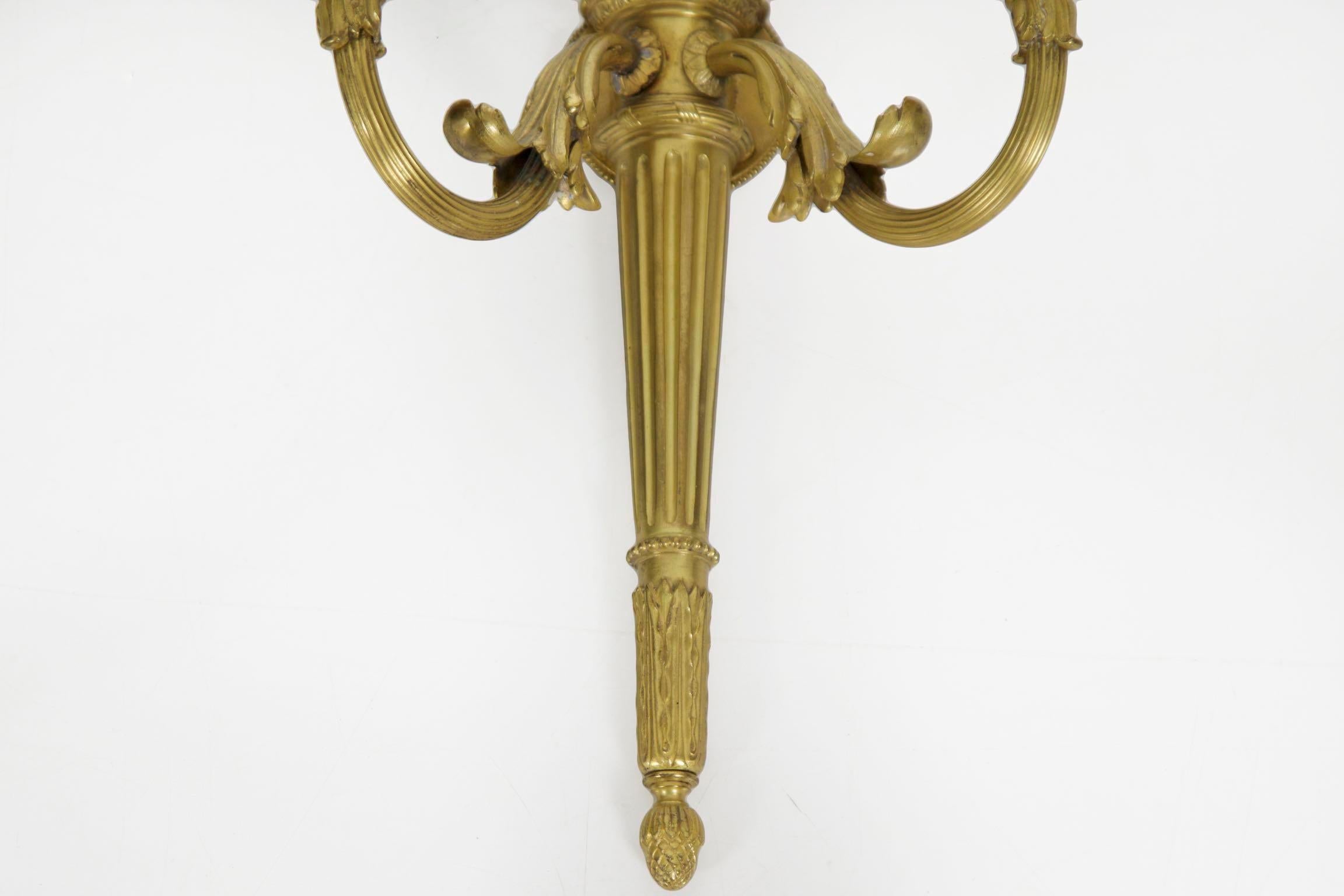 French Louis XVI Style Gilt Bronze Antique Candelabra Wall Sconce, 19th Century In Good Condition In Shippensburg, PA