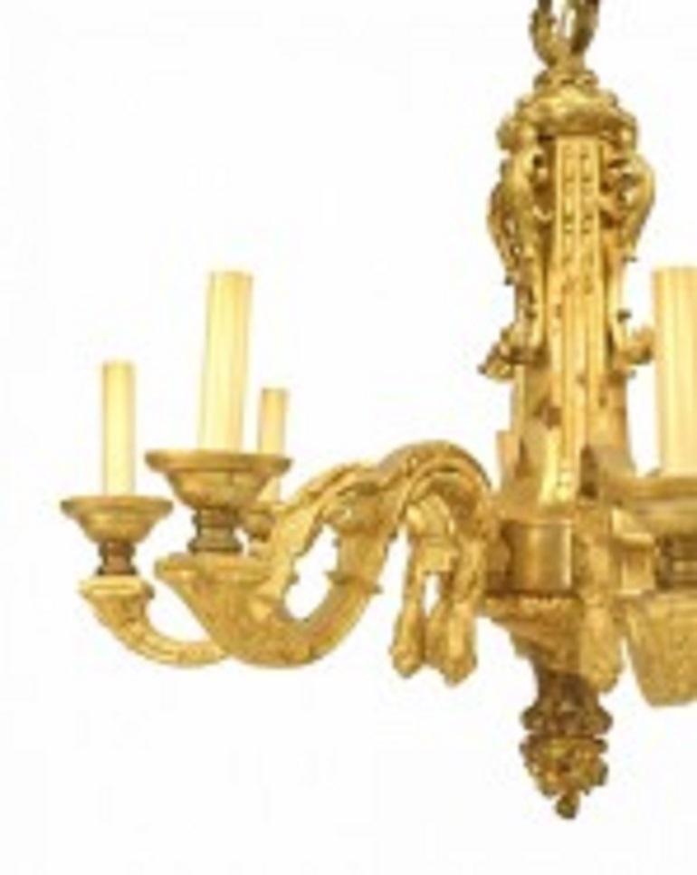 Araña francesa de bronce dorado estilo Luis XVI en Bueno estado para la venta en Queens, NY