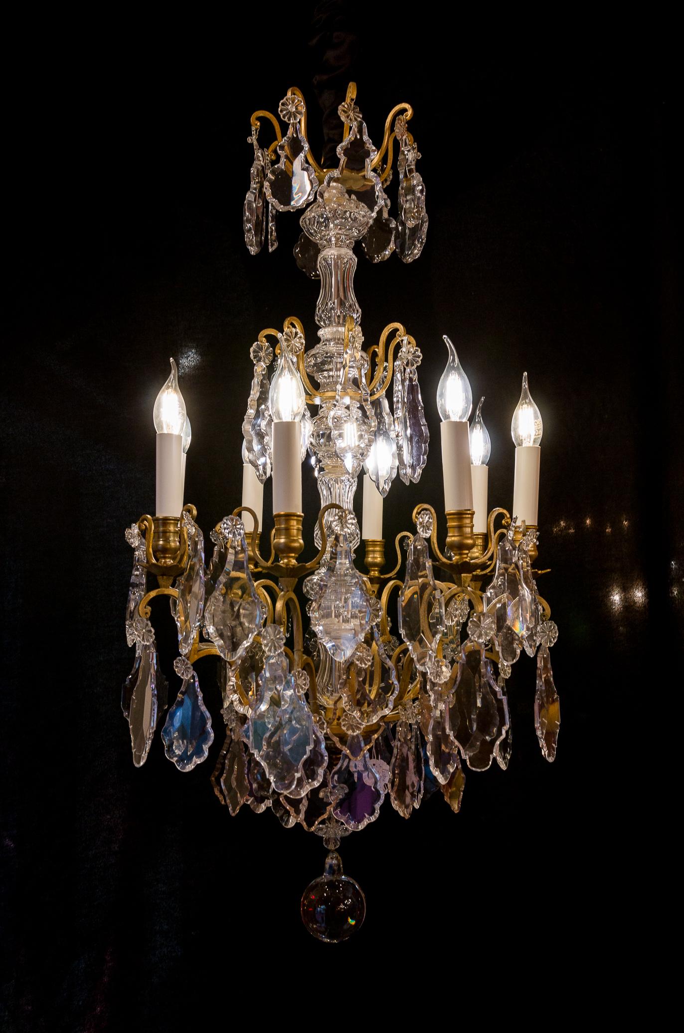 French Louis XVI style gilt bronze and crystal chandelier, circa 1890-1910

An elegant and decorative gilt bronze and cut crystal chandelier in the Classic French Louis XVI style, attributed to The Cristalleries De Baccarat.
Our chandelier is