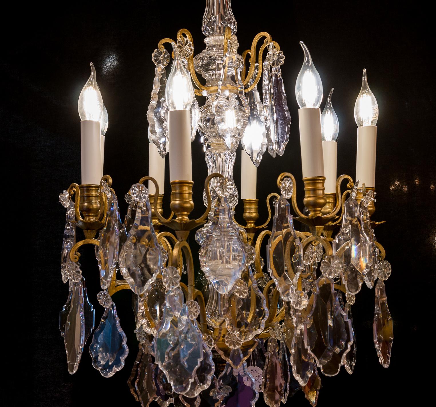 French Louis XVI Style Gilt-Bronze and Crystal Chandelier, circa 1890-1910 3