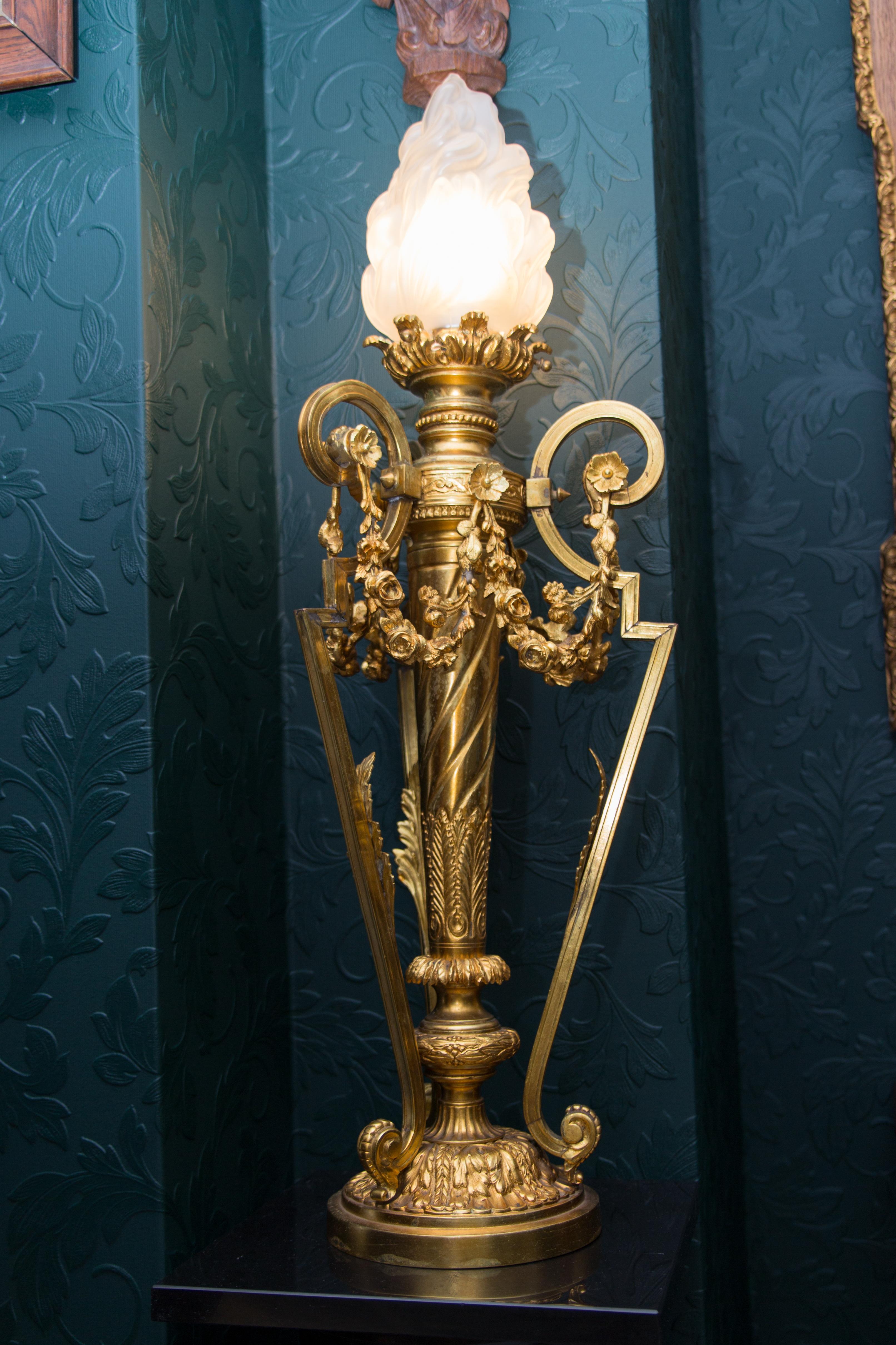 Early 20th Century French Louis XVI Style Gilt Bronze Newel Post Lamp Frosted Glass Flame Shade