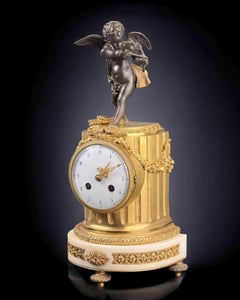 Französische Louis XVI-Stil vergoldete Bronze & patiniert Mantel Uhr mit Amor, 38 cm /
