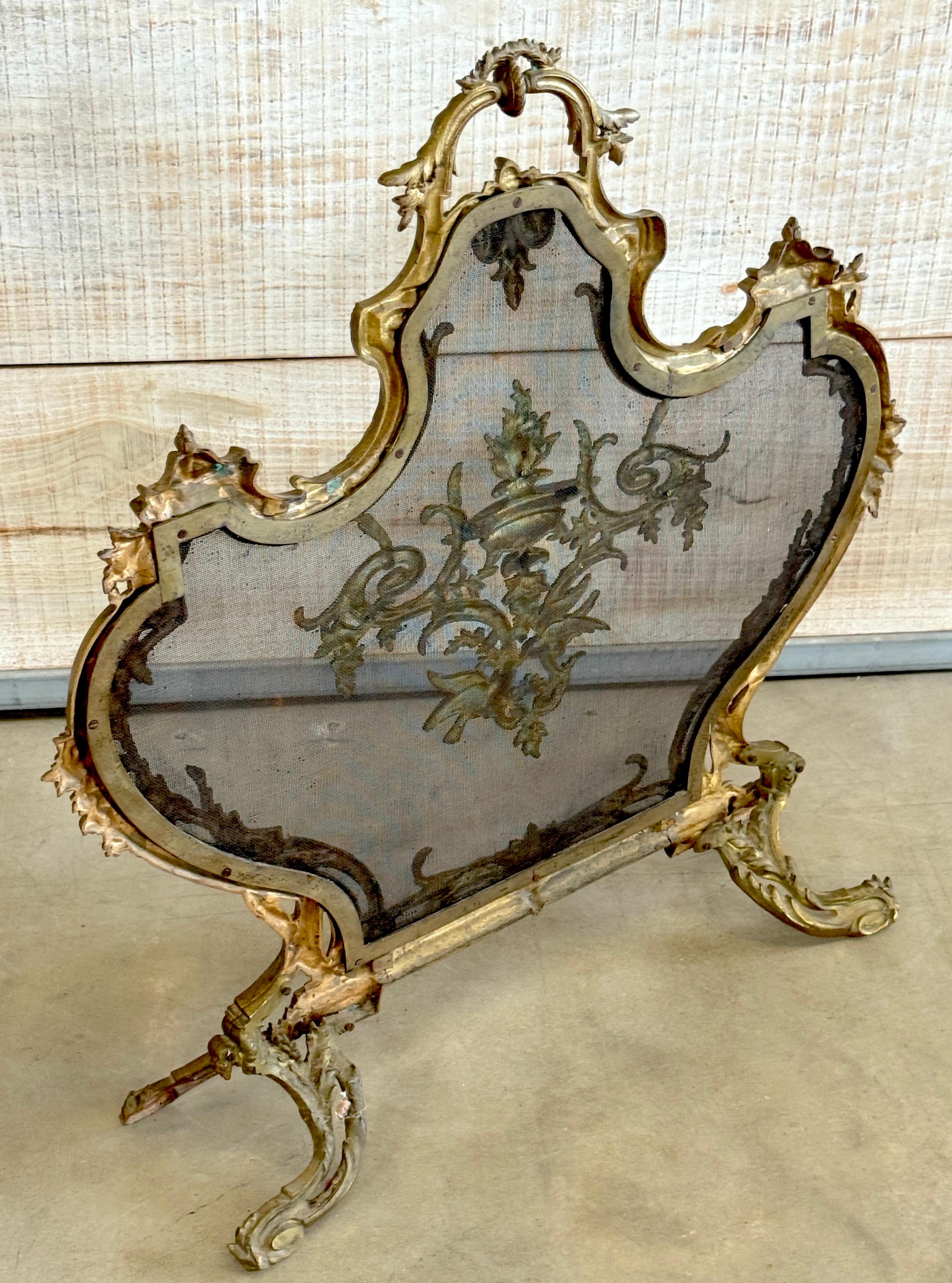 Französisch Louis XVI Stil vergoldet Ormolu geschwärzt Mesh  Klassische Motive Kaminschirm im Angebot 6
