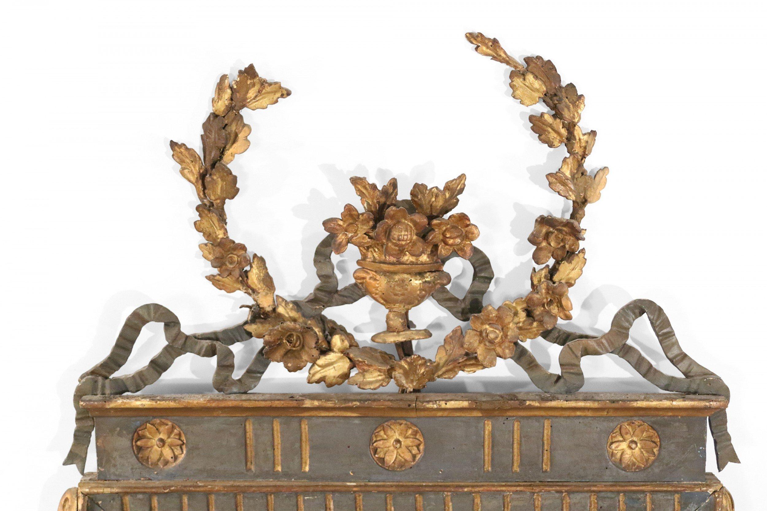 French Louis XVI Style Giltwood and Green Painted Wood Floral Pediment Wall For Sale 1