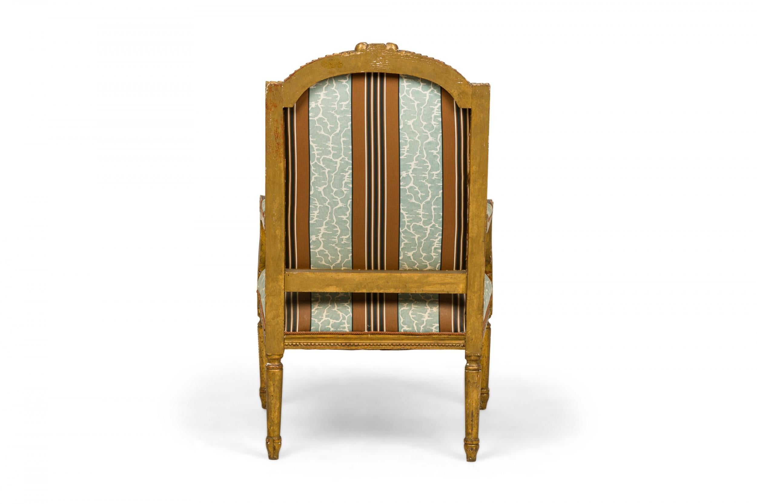 French Louis XVI-Style Giltwood Frame Blue and Red Striped Upholstered Armchairs For Sale 1