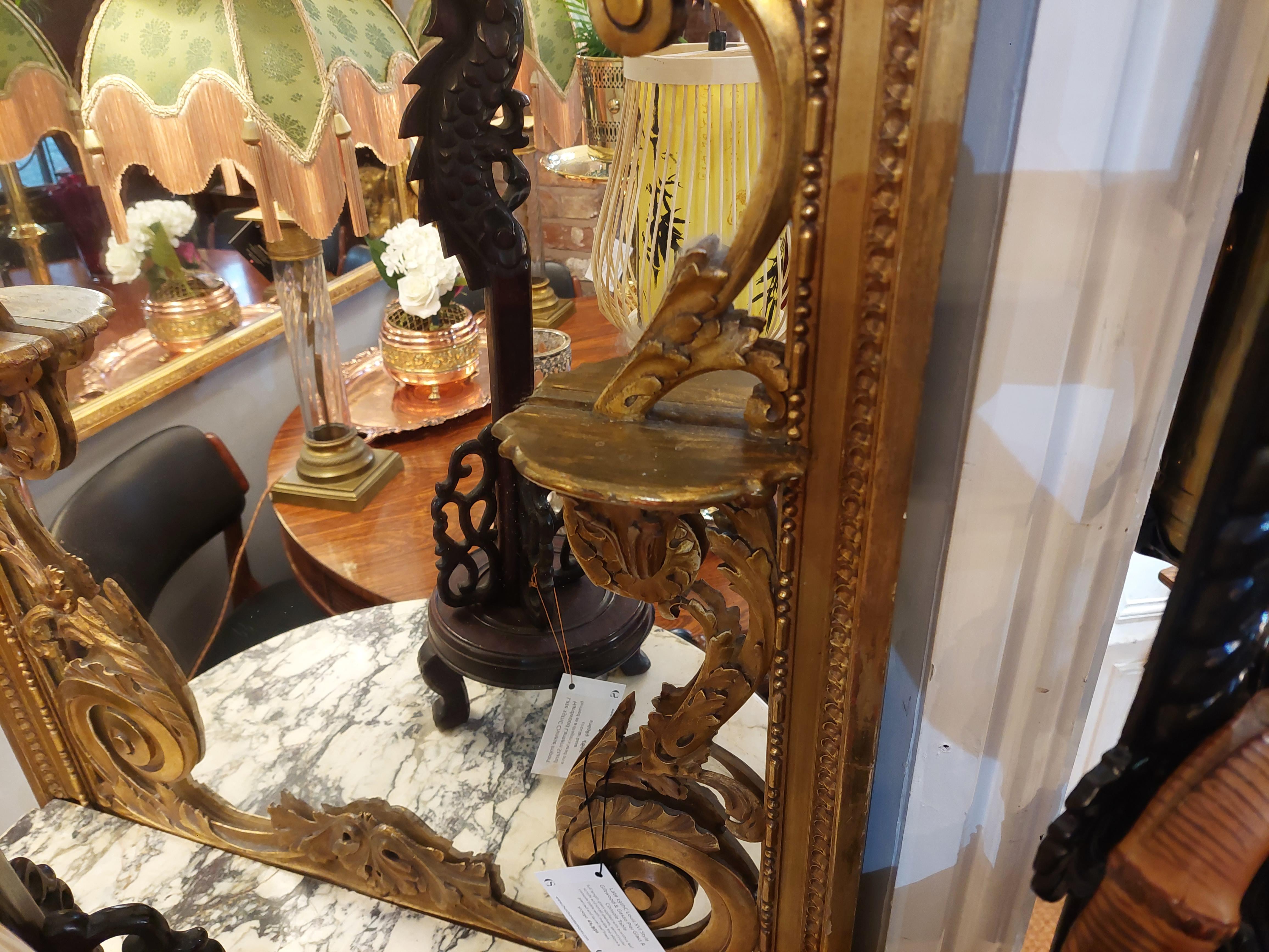 Mesa consola de madera dorada y gesso muelle estilo Luis XVI francés Espejo en venta