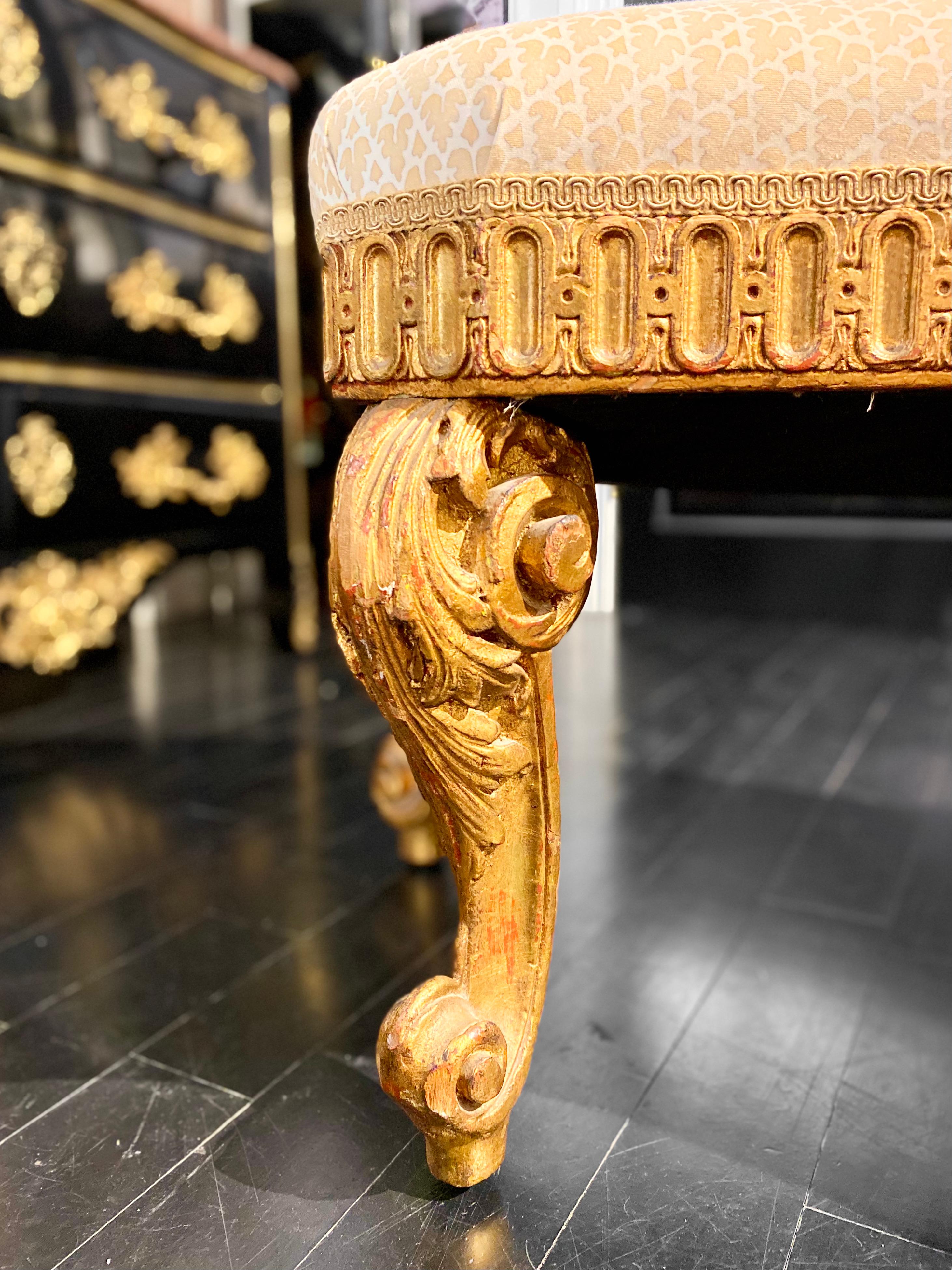 Halbkugelförmige Bank aus vergoldetem Holz im Louis-XVI.-Stil, von Jacob-inspiriertes Modell im Angebot 5
