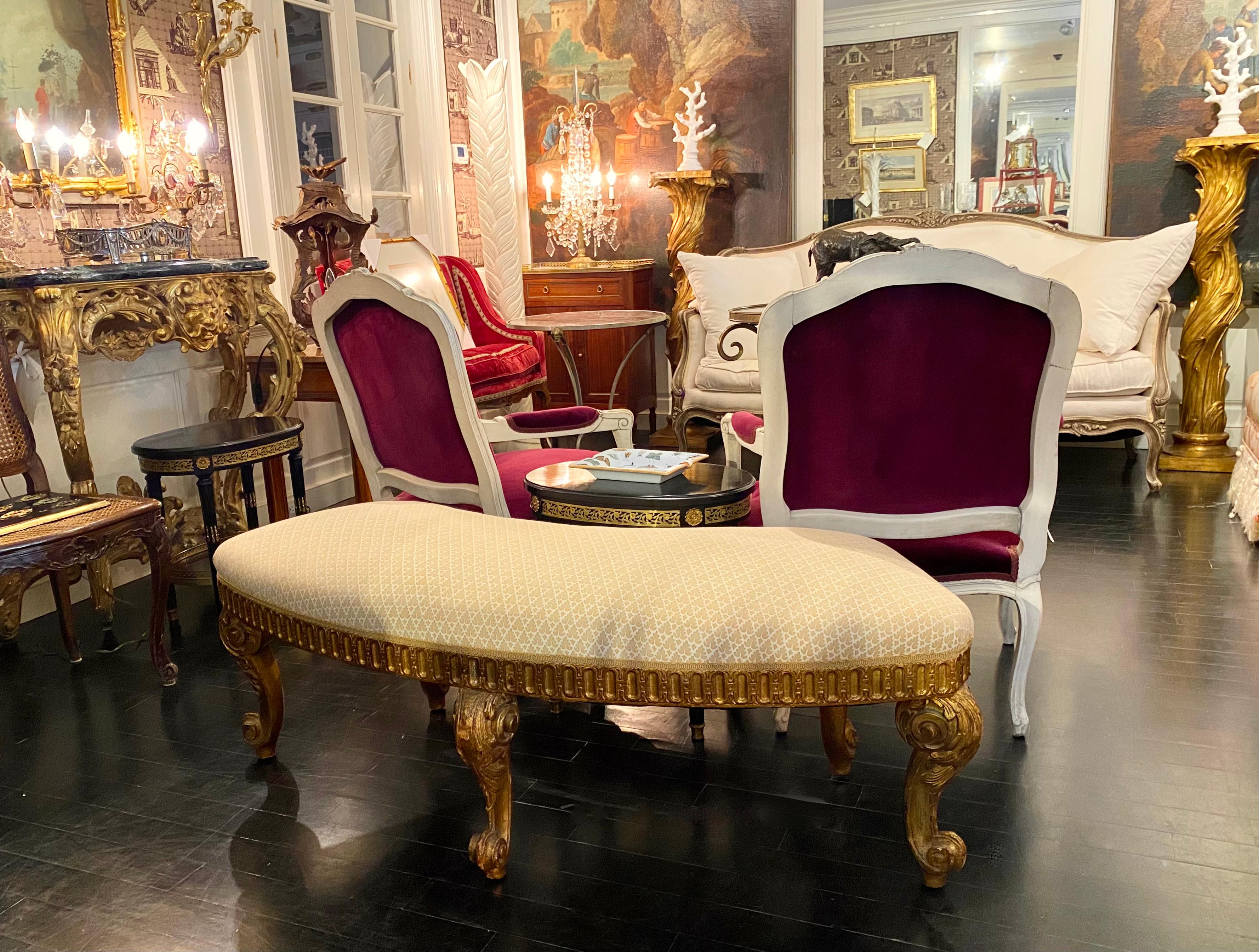 French Louis XVI Style Giltwood Semi-Circular bench, Model inspired by Georges Jacob.

Resting of giltwood legs carved in the neo-classical vernacular mastered by Georges Jacob, magnificent carved details. The seat edge is also richly sculpted.