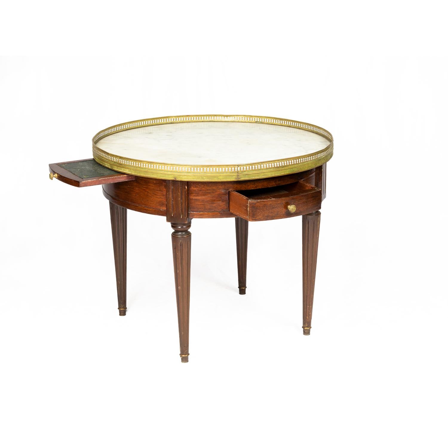 Gilt French Louis XVI Style Guéridon Bouillotte Table For Sale