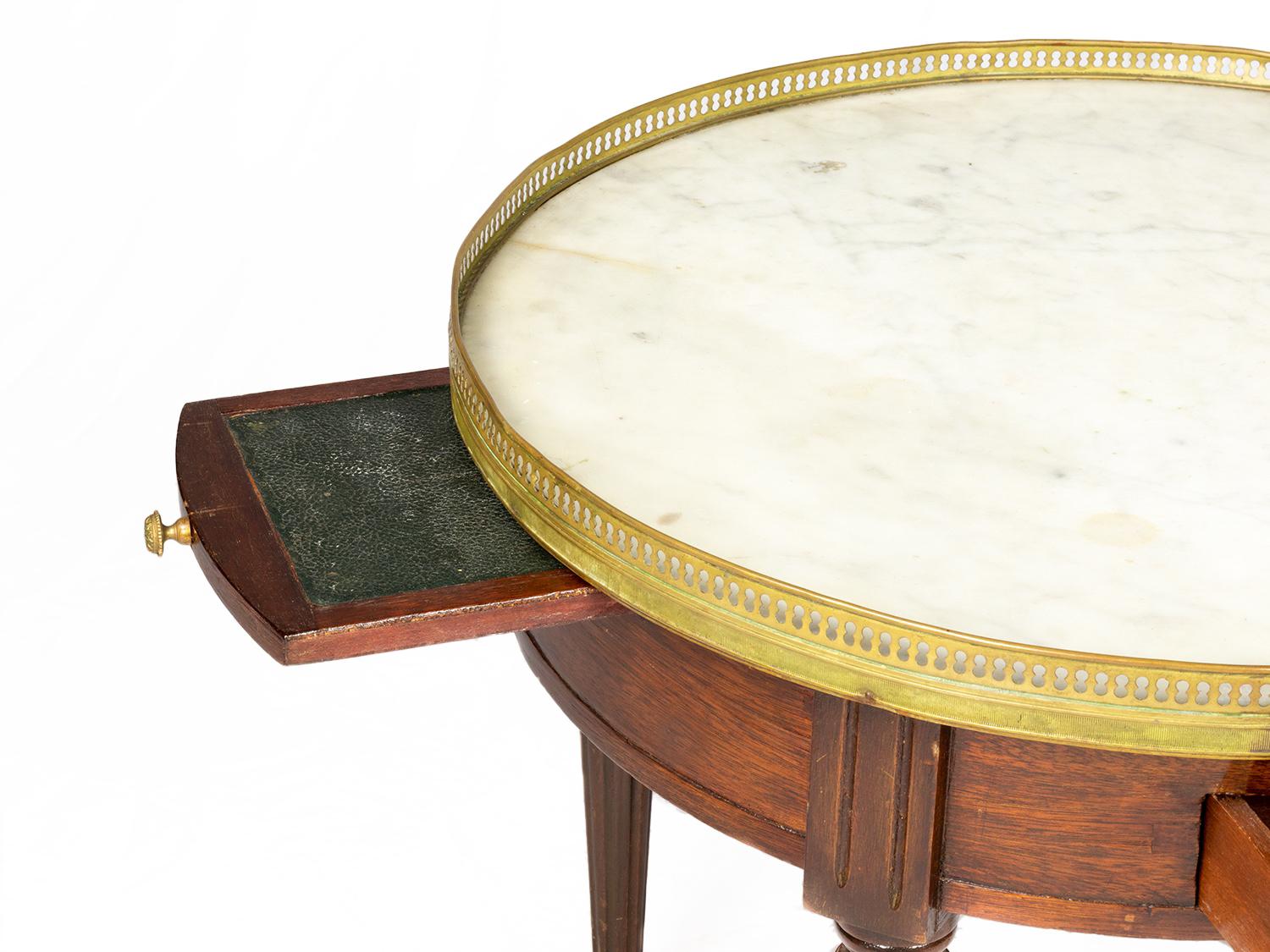 Doré Table Bouillotte Guéridon de style Louis XVI français en vente