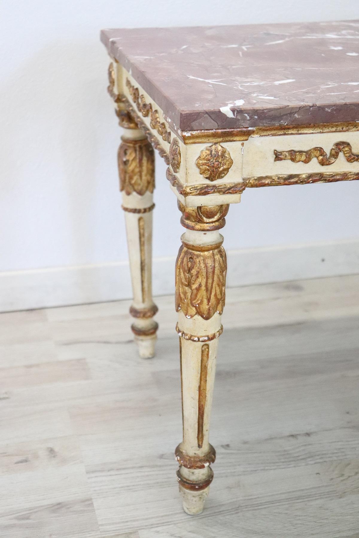 French Louis XVI Style in Lacquered Giltwood Coffee Table with Marble Top In Excellent Condition In Casale Monferrato, IT