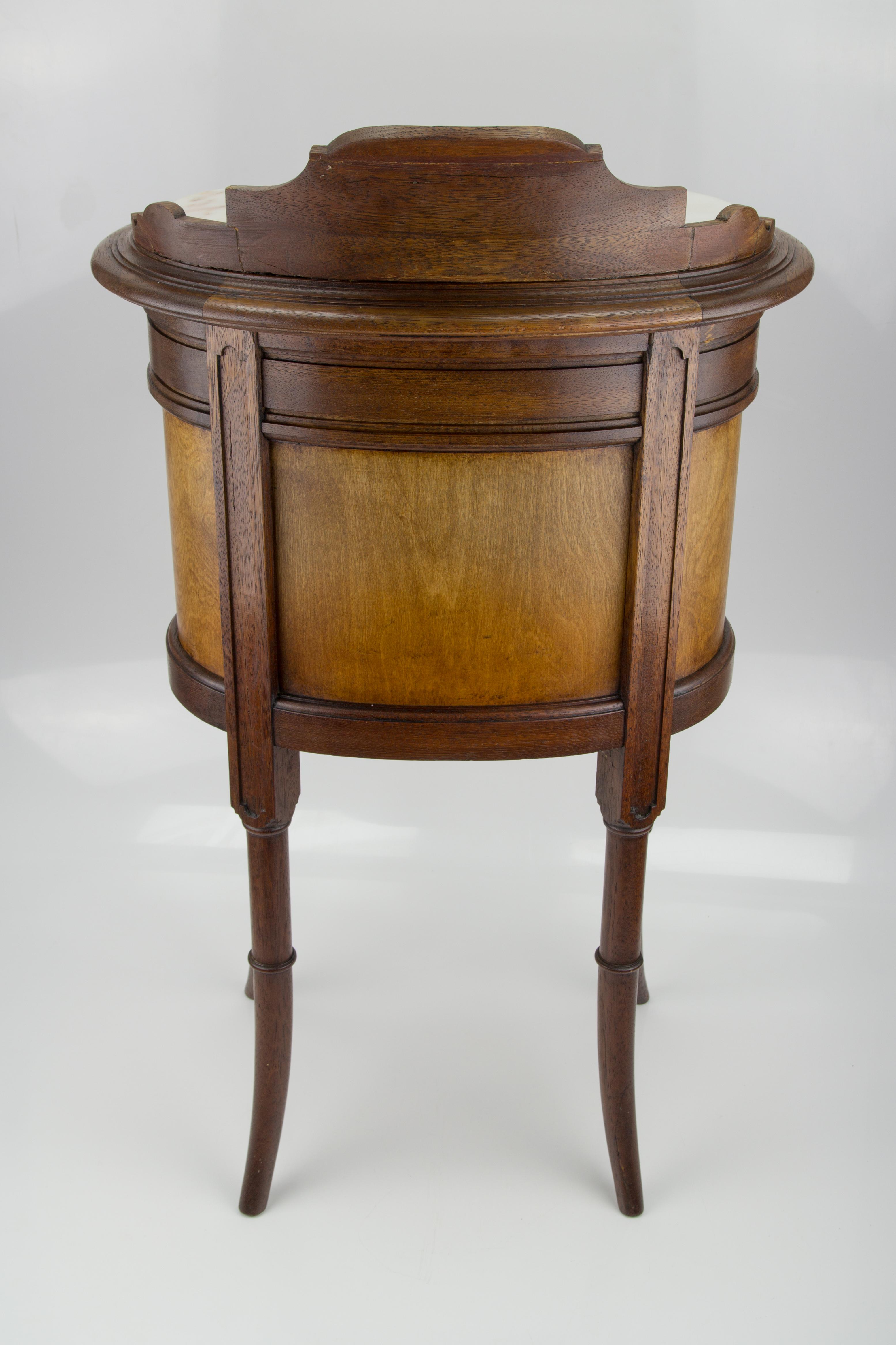 French Louis XVI Style Kidney Shaped Nightstand with Marble Top and Brass Mounts For Sale 8