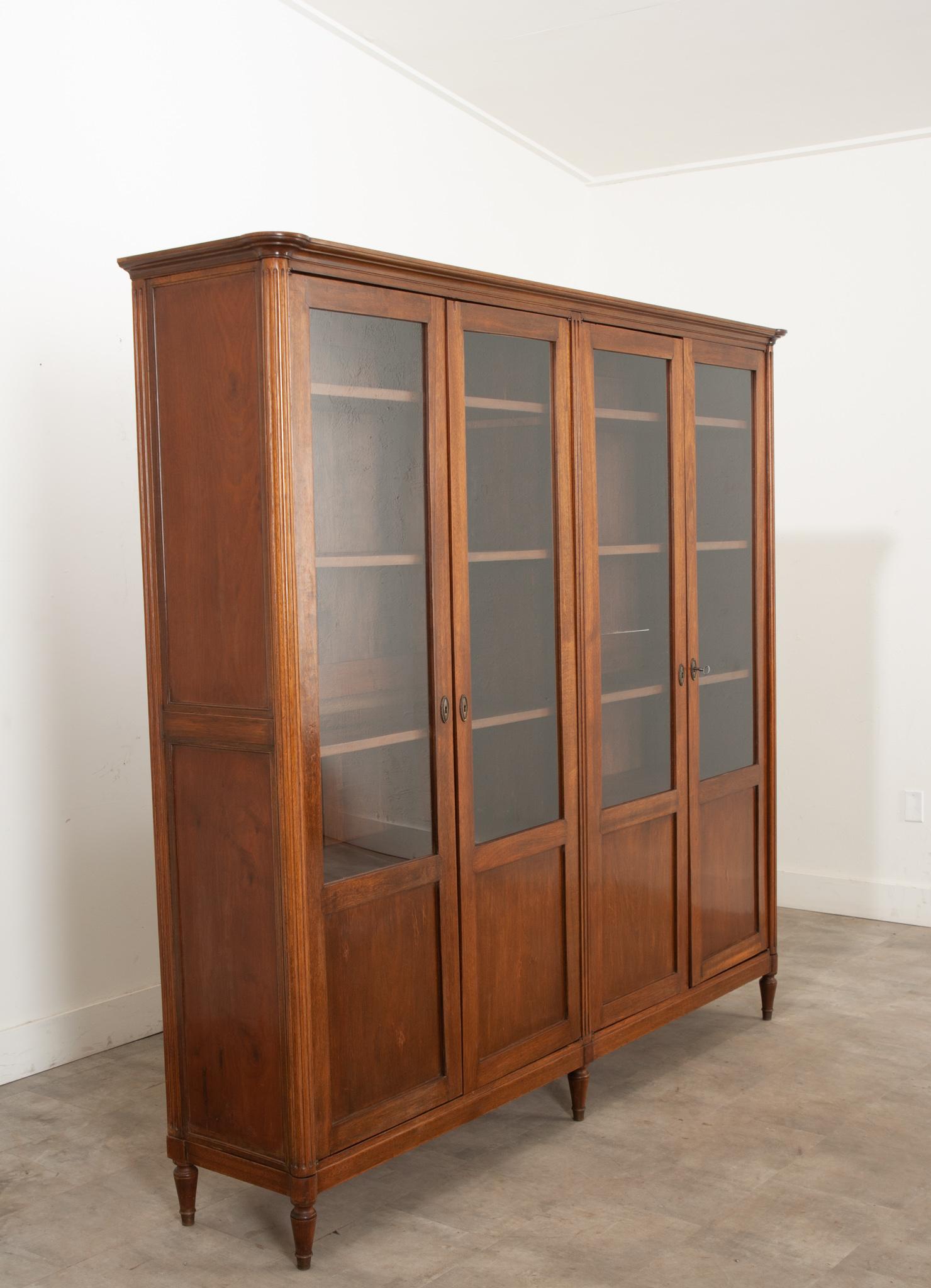 French Louis XVI Style Mahogany Bibliotheque In Good Condition In Baton Rouge, LA