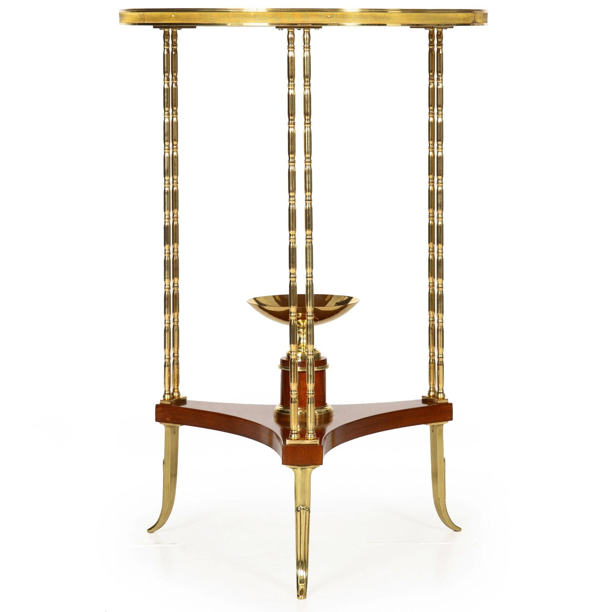 Französisch Louis XVI Stil Mahagoni Bronze Gueridon Beistelltisch (Europäisch) im Angebot