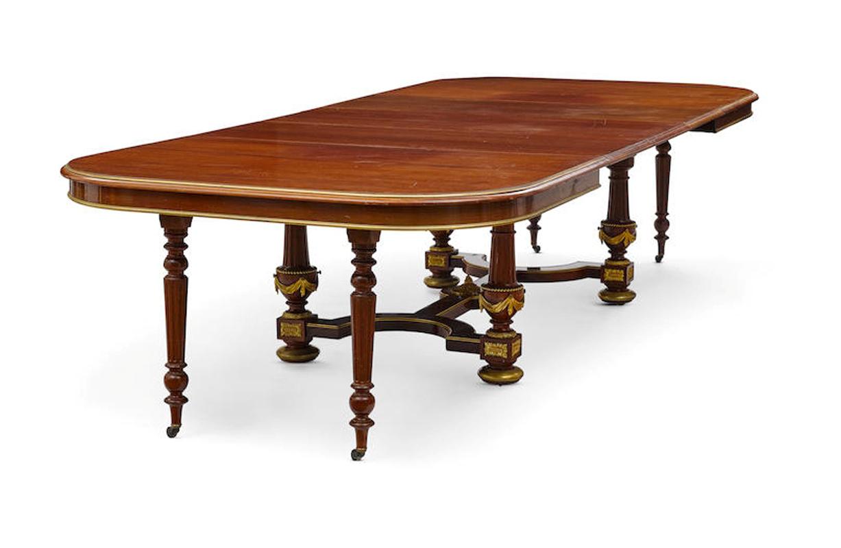 French Louis XVI Style Mahogany Dining Table, 19th Century 7