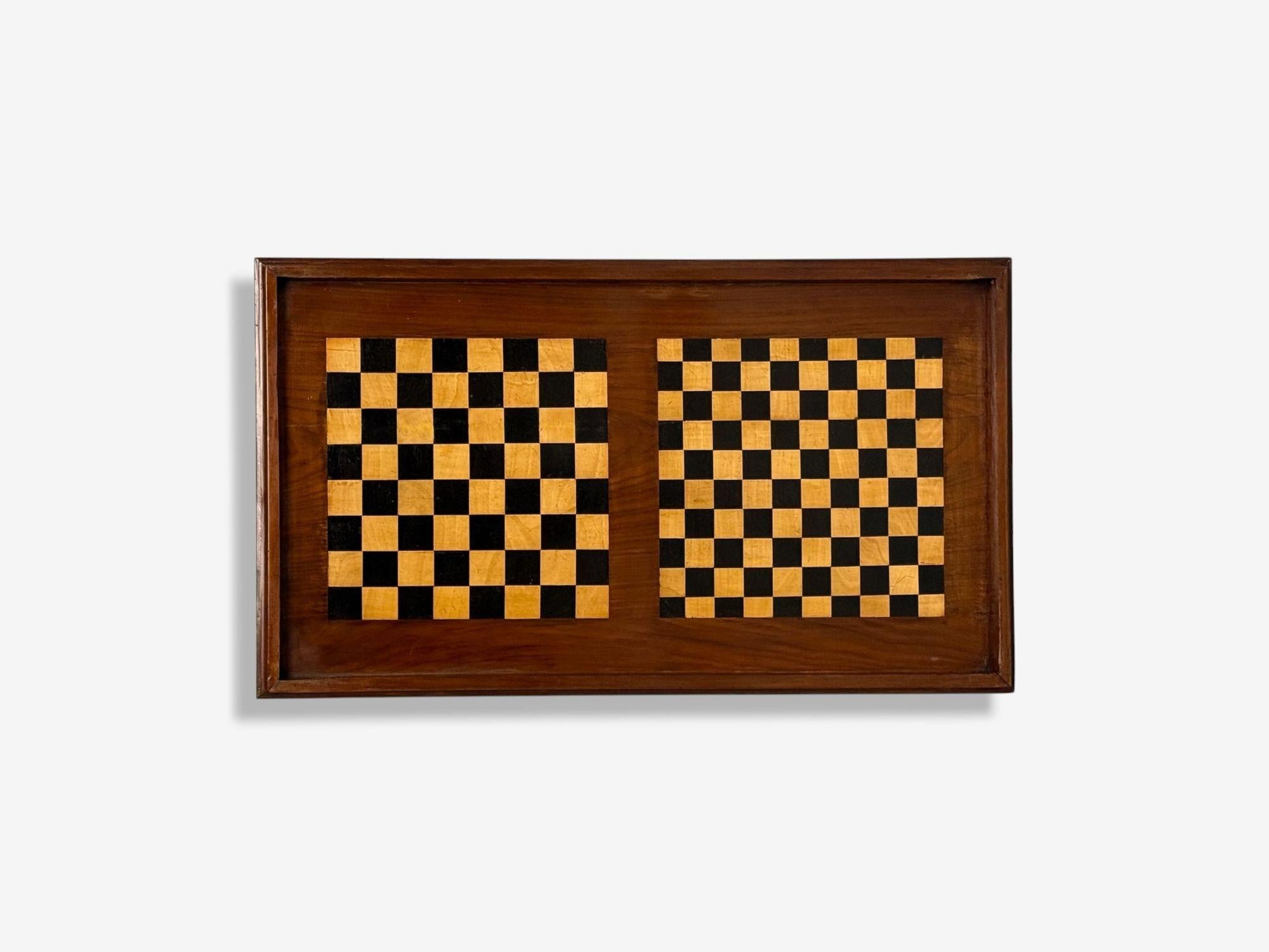Table de jeu de style Louis XVI en acajou, feutre vert, France, 20e siècle en vente 2