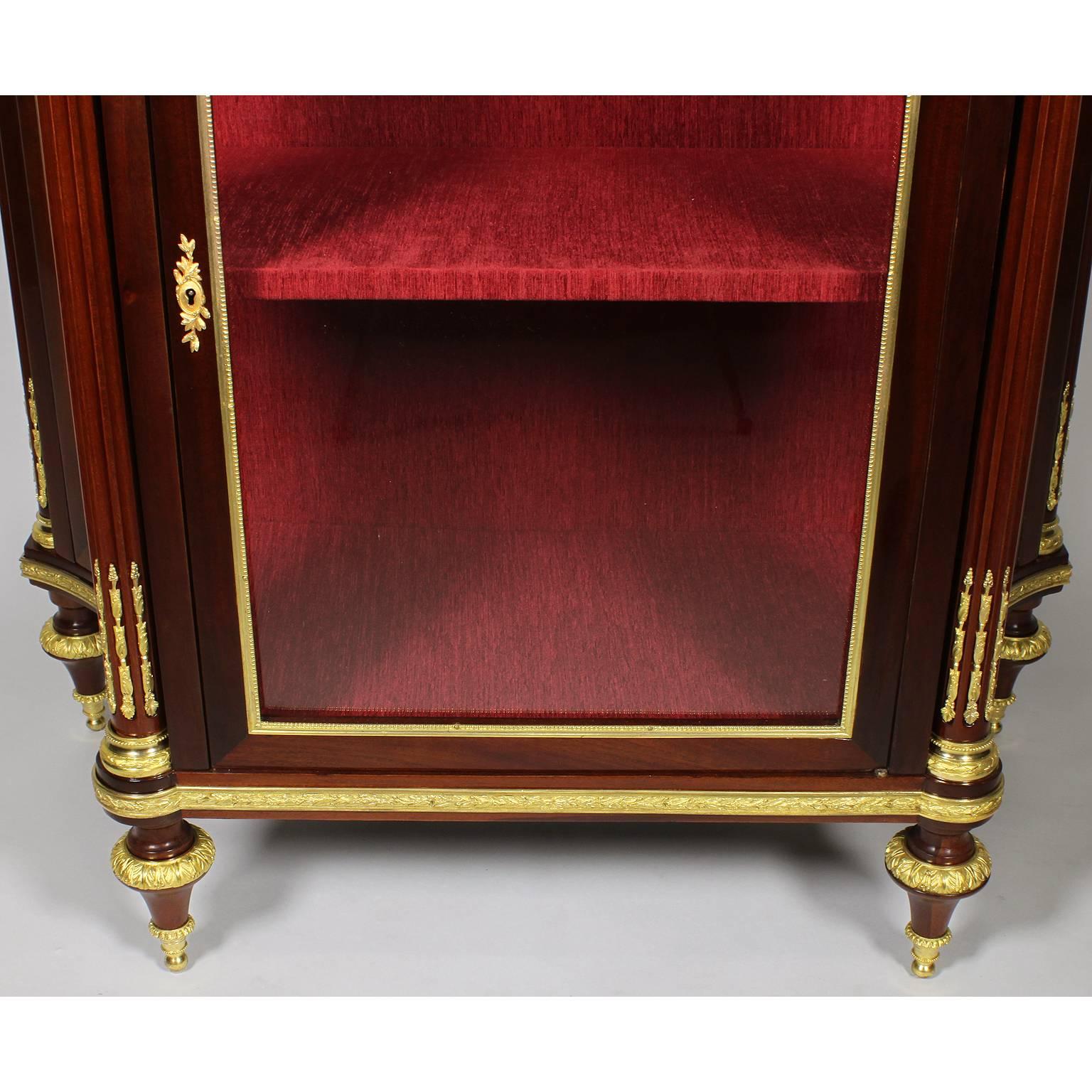 French Louis XVI Style Mahogany Ormolu Mounted Vitrine Attributed Millet For Sale 1