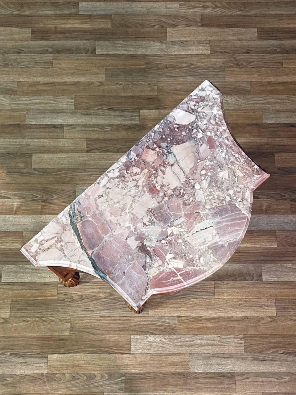 Comodino francese in stile Luigi XVI in mogano e marmo rosa in vendita 1