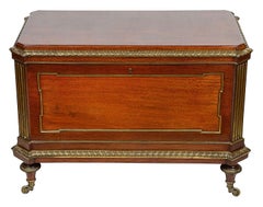Weinkühlschrank aus Mahagoni im französischen Louis-XVI-Stil, CIRCA 1840